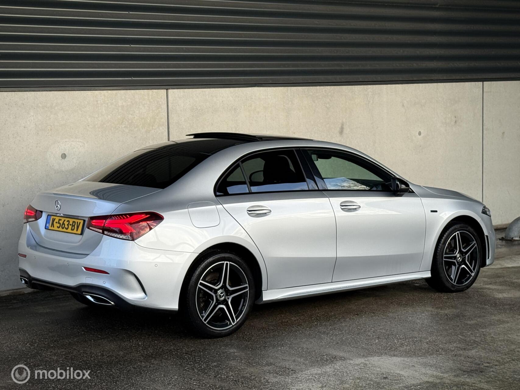 Foto van Mercedes-Benz A 250 E