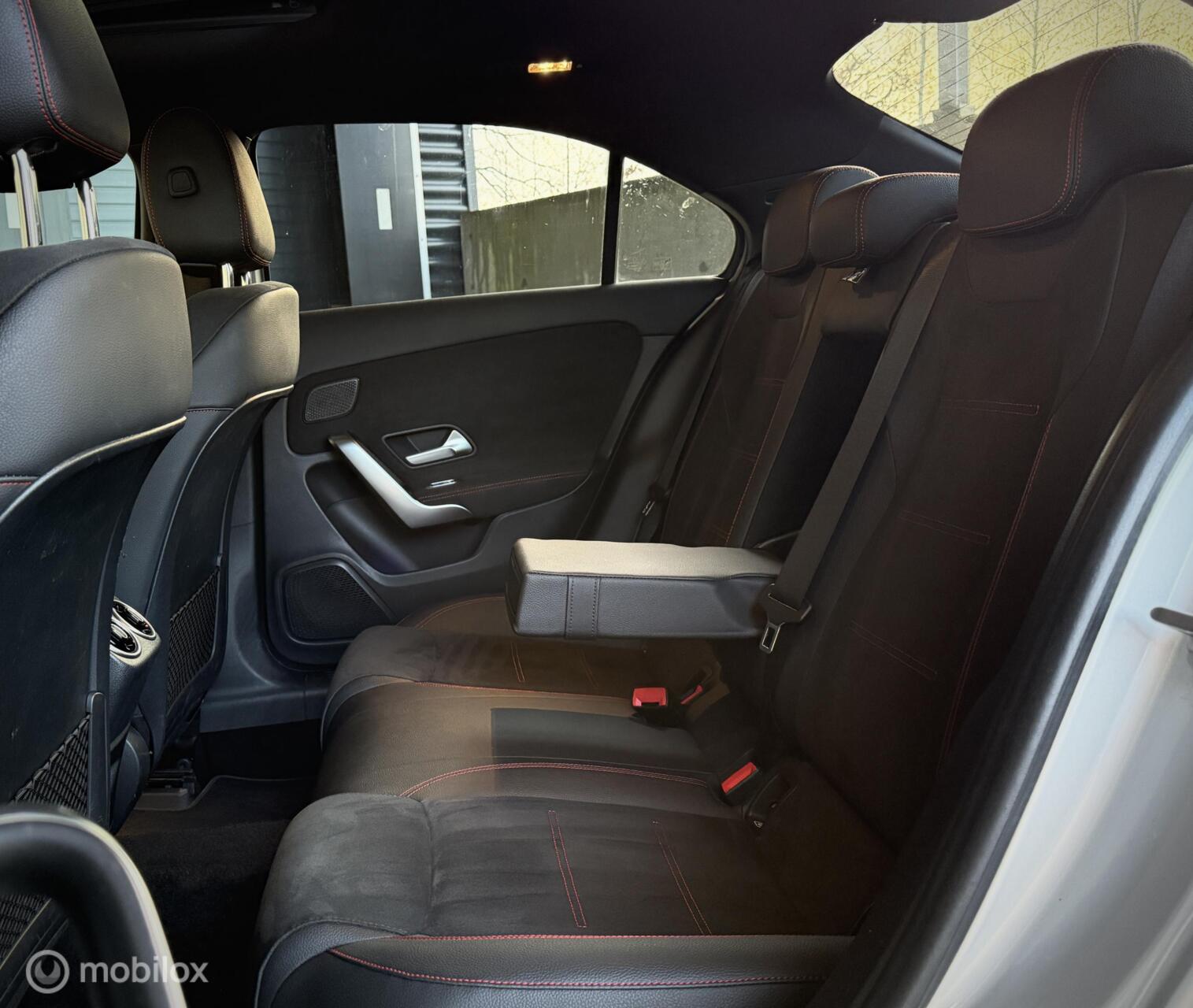 Foto van Mercedes-Benz A 250 E