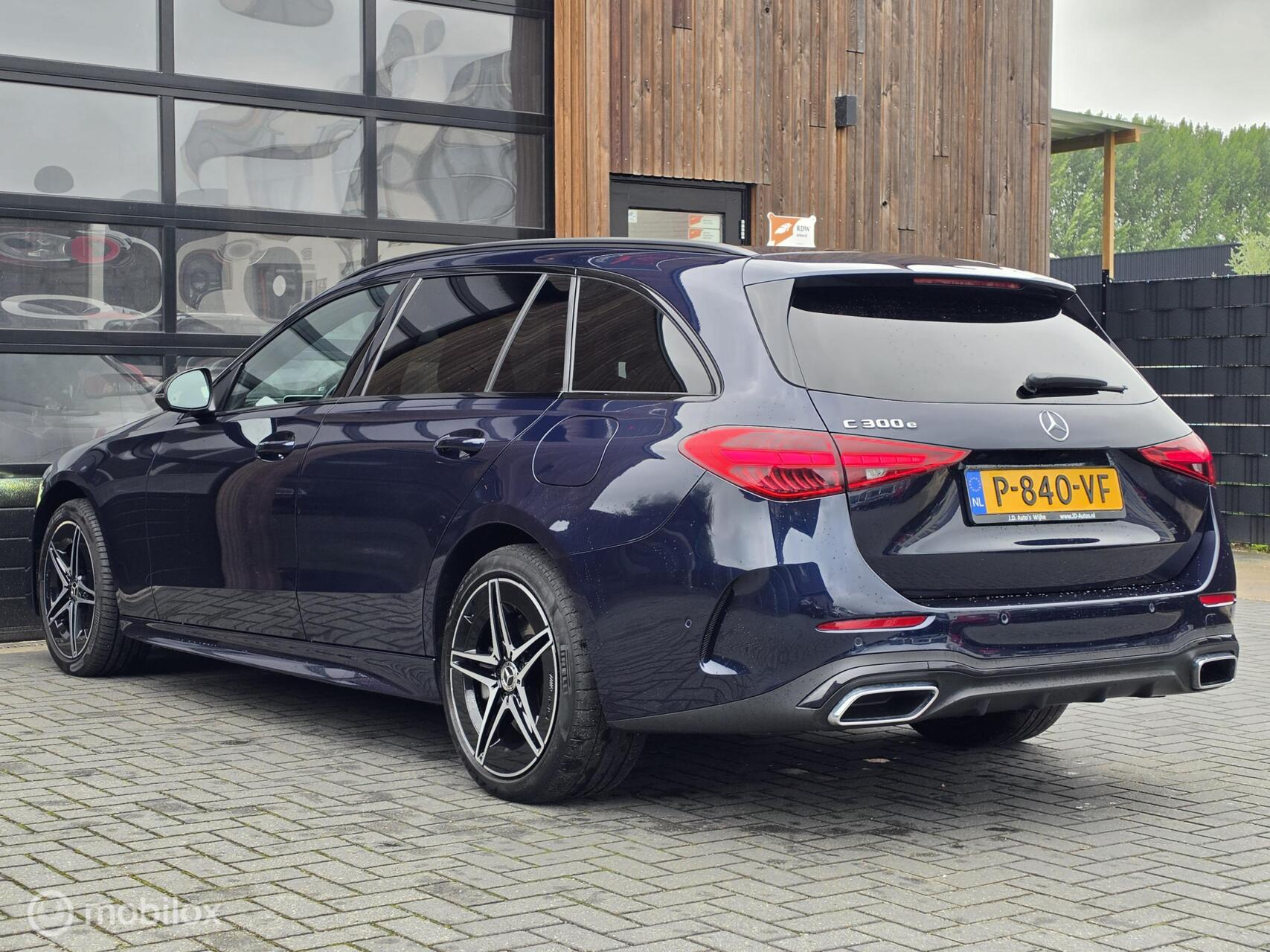 Foto van Mercedes-Benz C 300 E