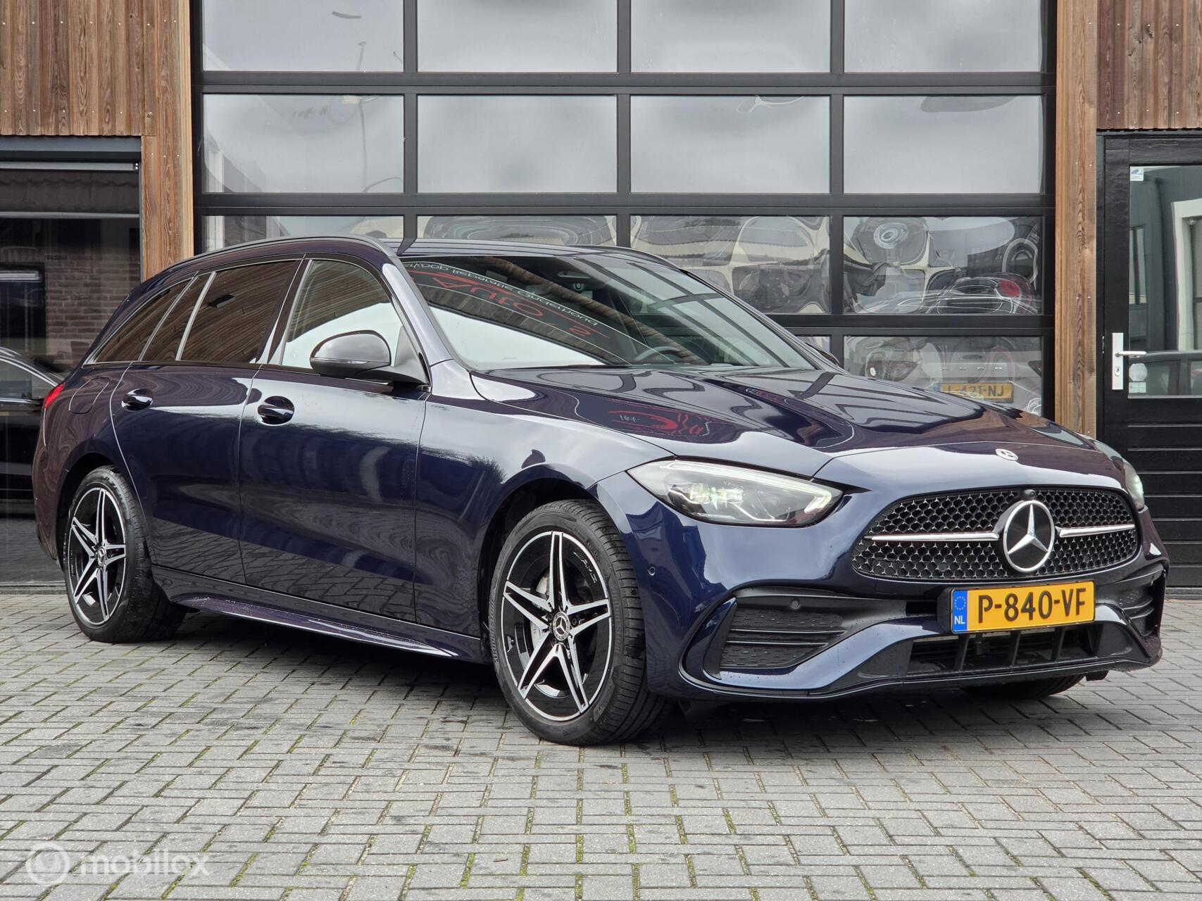 Foto van Mercedes-Benz C 300 E