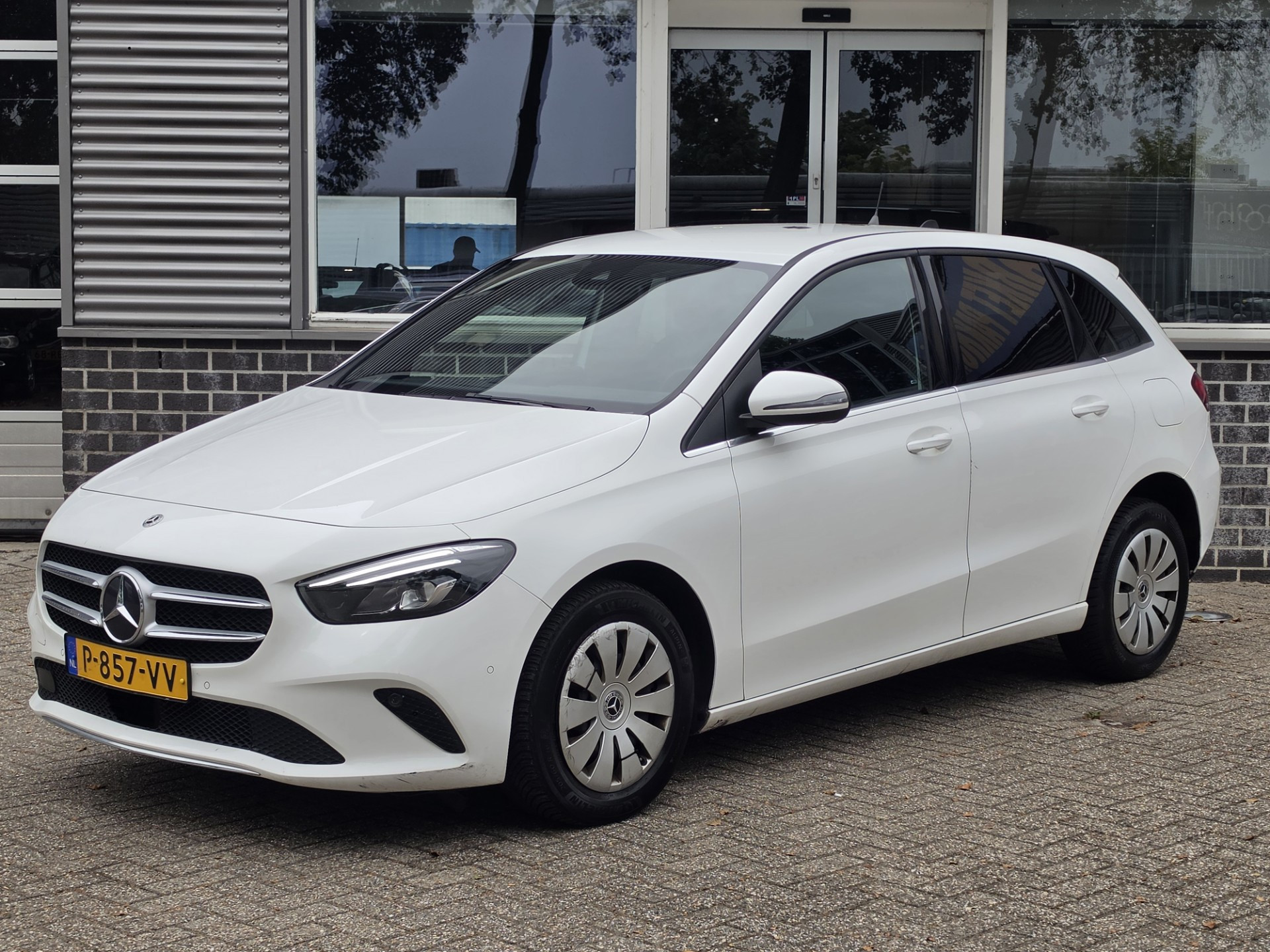Foto van Mercedes-Benz B 200 D