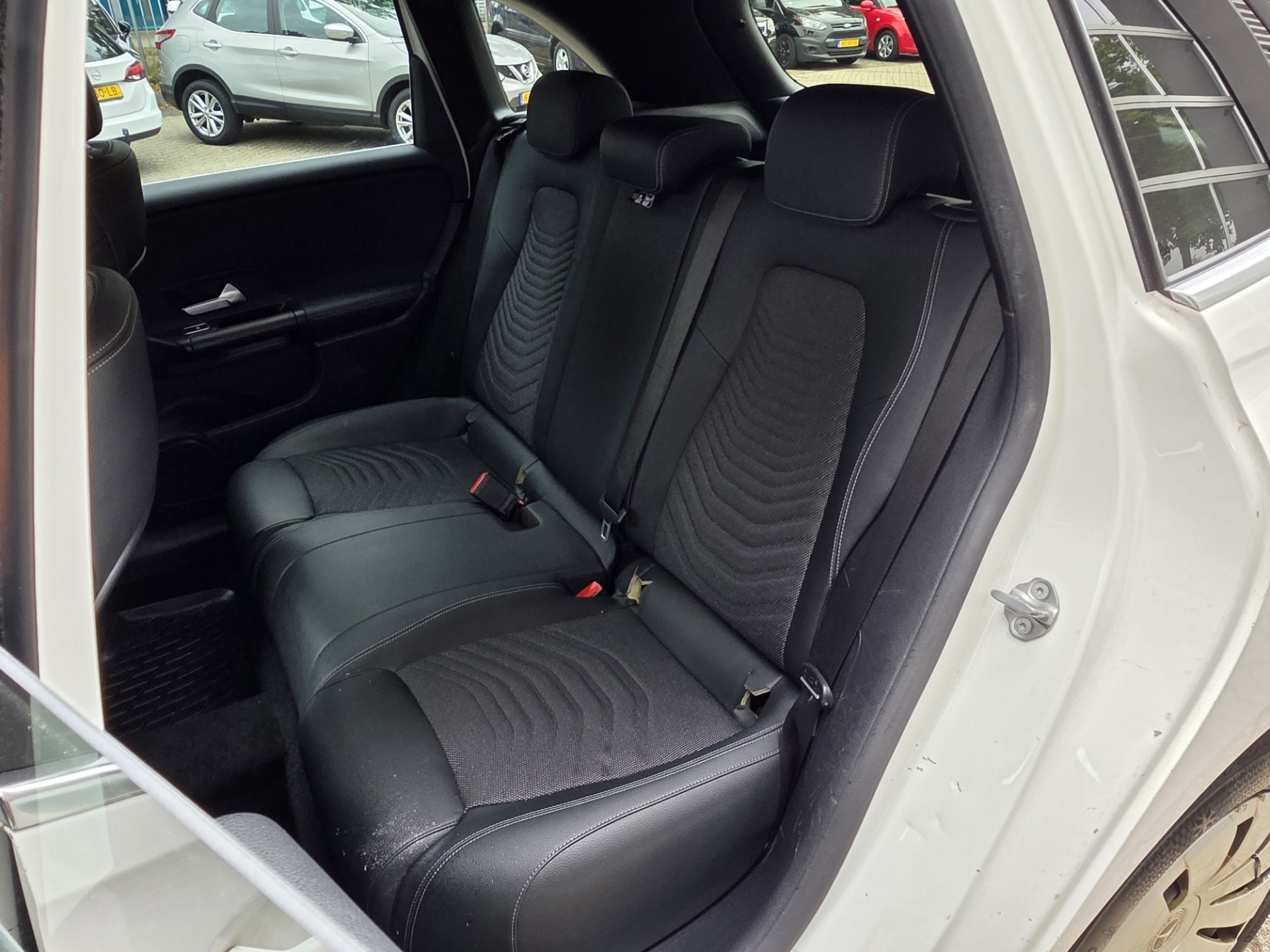Foto van Mercedes-Benz B 200 D