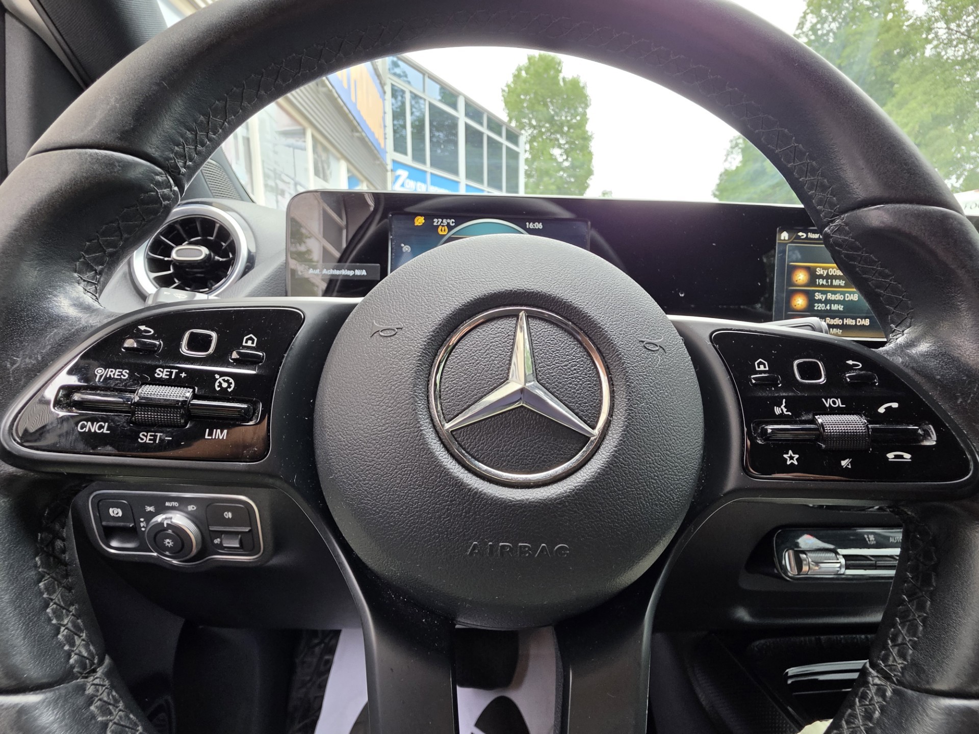 Foto van Mercedes-Benz B 200 D