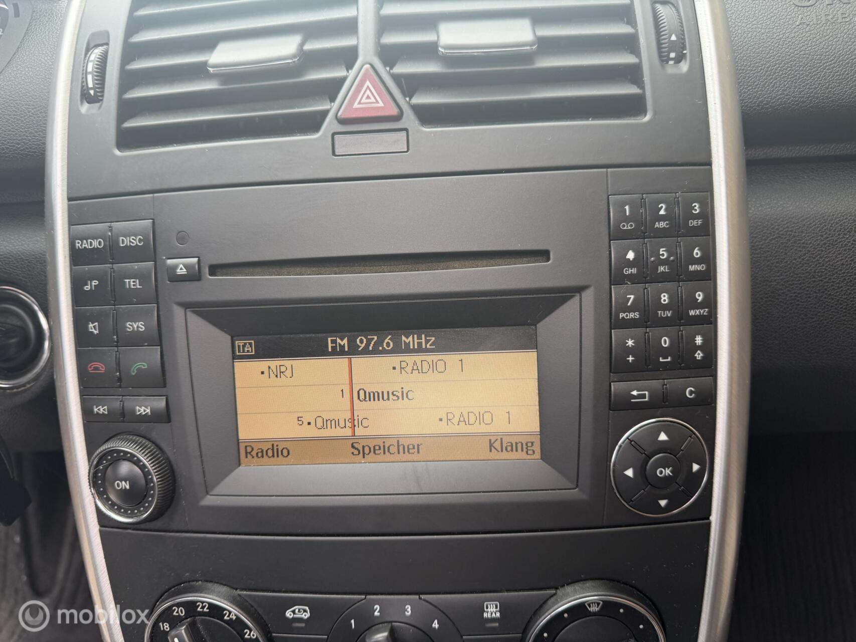 Foto van Mercedes-Benz A 200