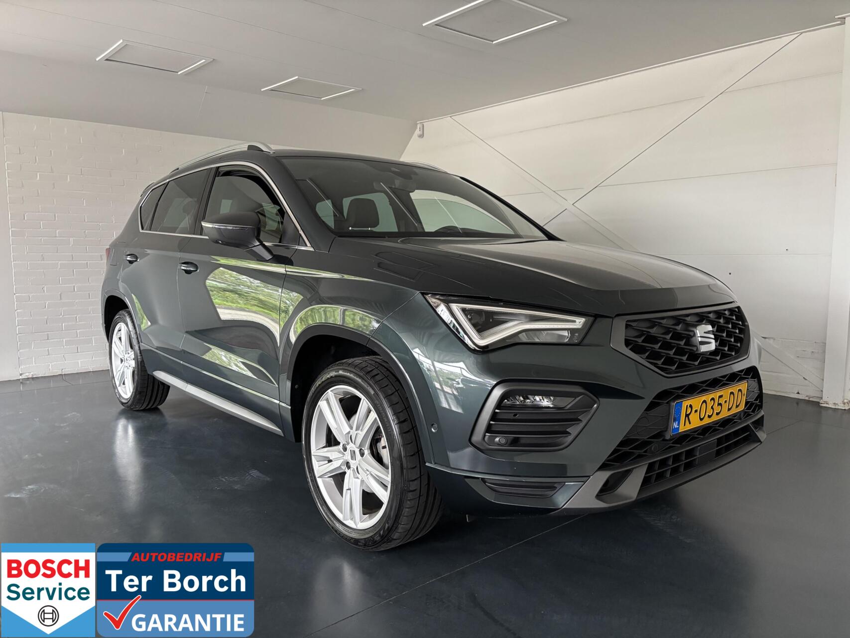 Seat Seat Ateca 1.5 TSI FR Business Intense,Pano,Stoelverw.,LED 2022 - voorkant