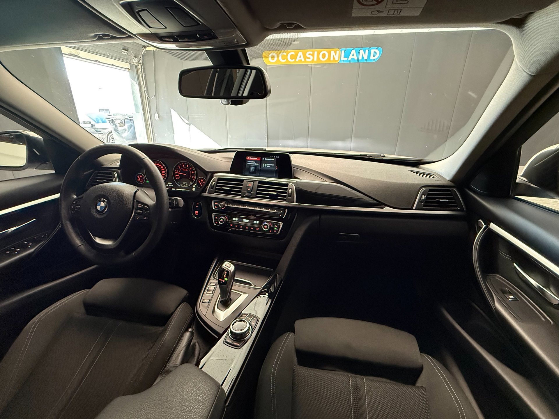 Foto van BMW 320i xDrive