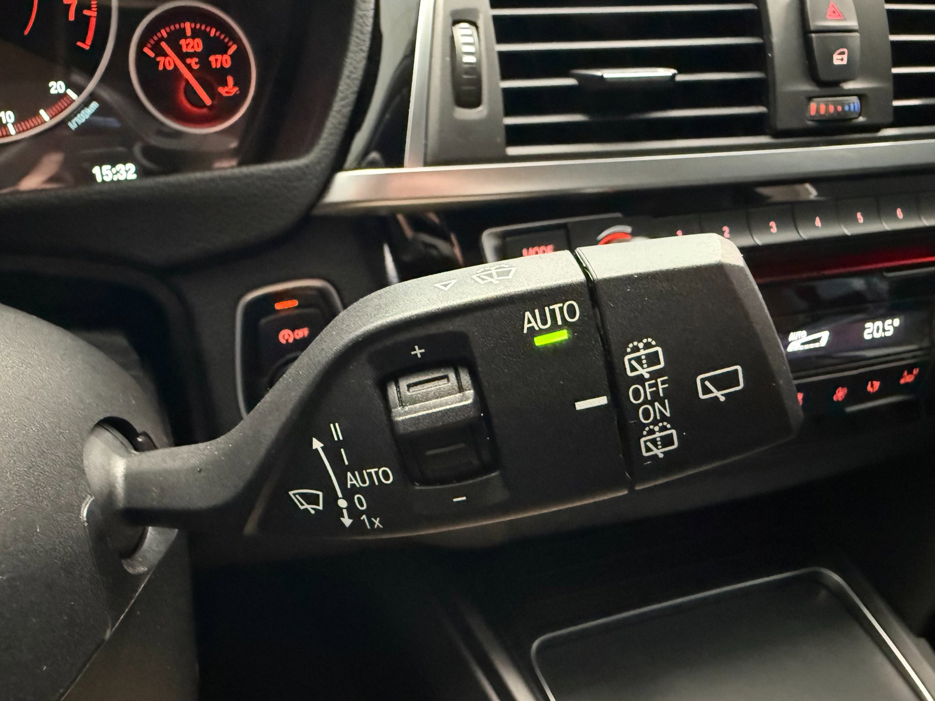 Foto van BMW 320i xDrive