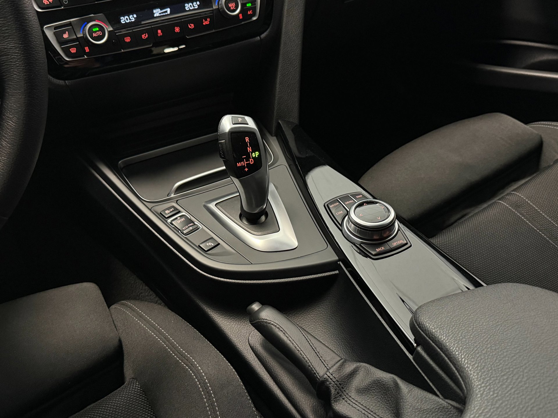 Foto van BMW 320i xDrive