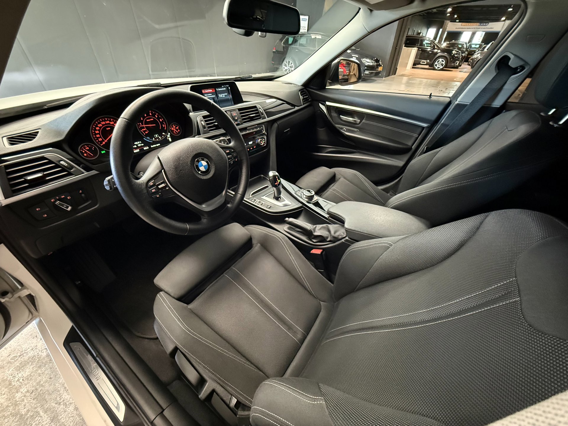 Foto van BMW 320i xDrive