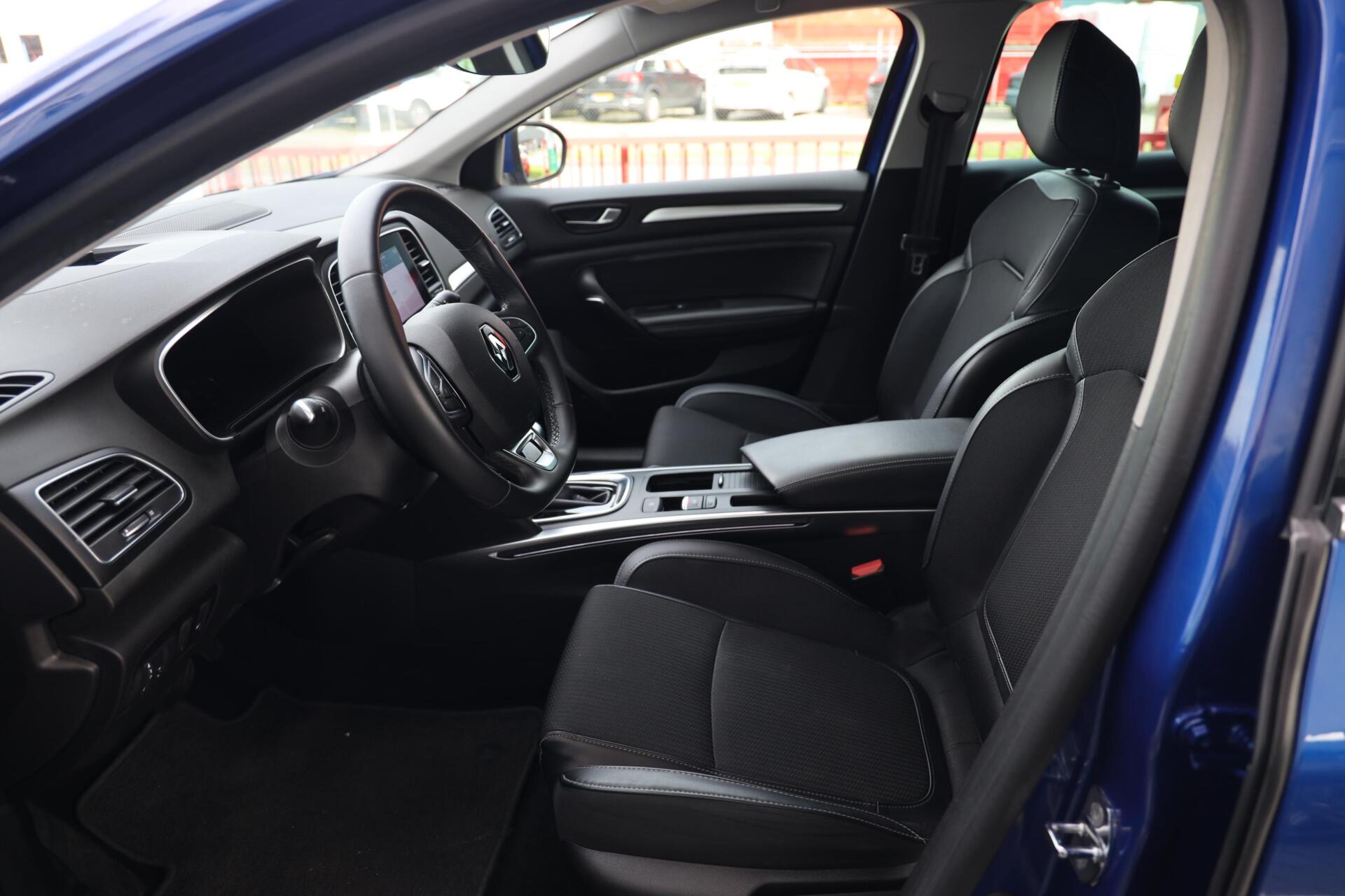 Foto van Renault Megane E-tech Plug-in Hybrid