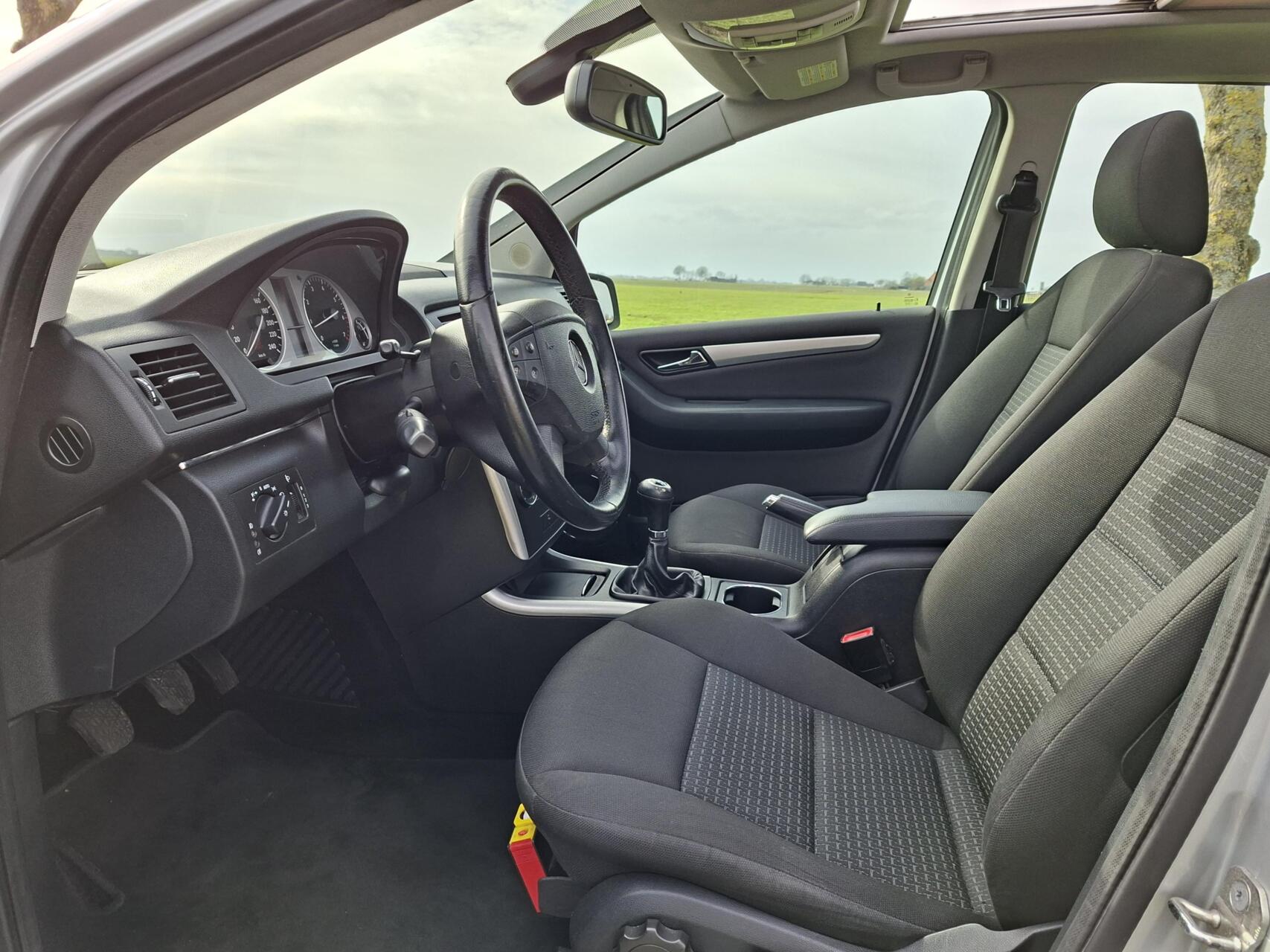 Foto van Mercedes-Benz B 160