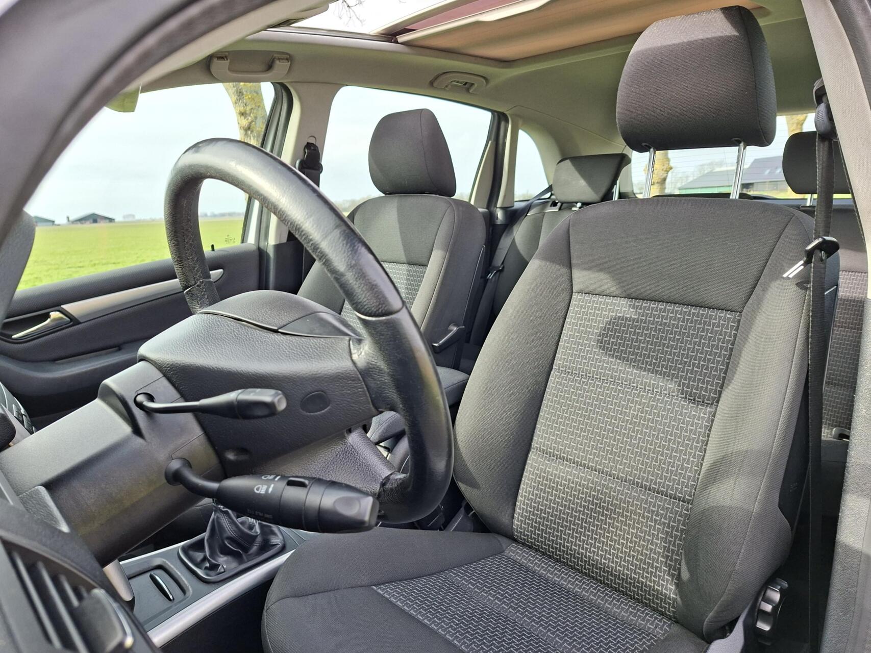 Foto van Mercedes-Benz B 160