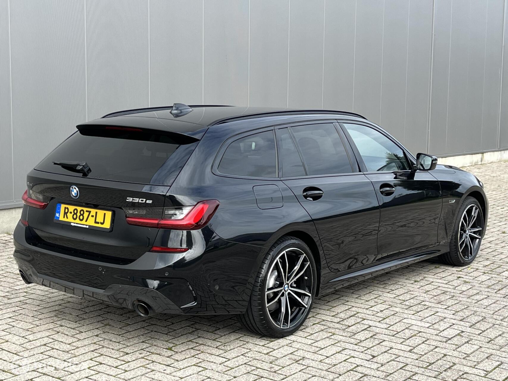 Foto van BMW 330e xDrive