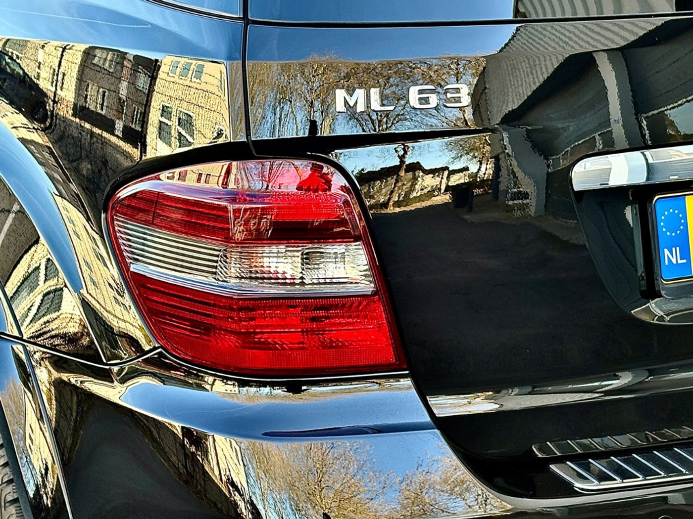 Foto van Mercedes-Benz ML 63 AMG