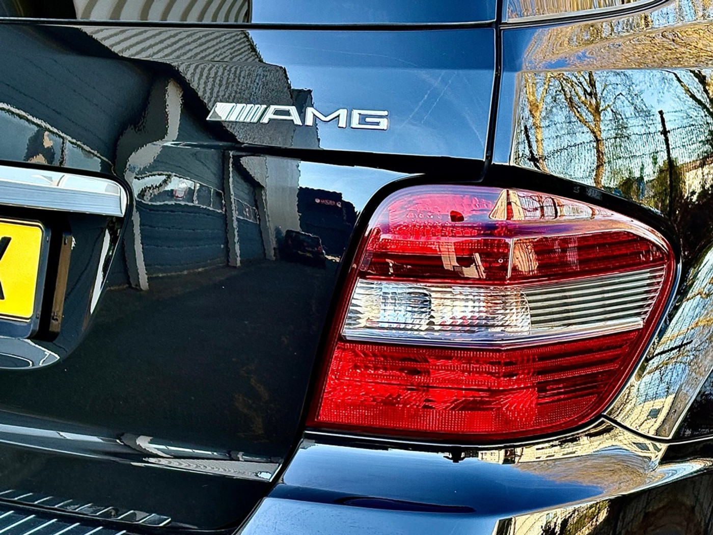 Foto van Mercedes-Benz ML 63 AMG