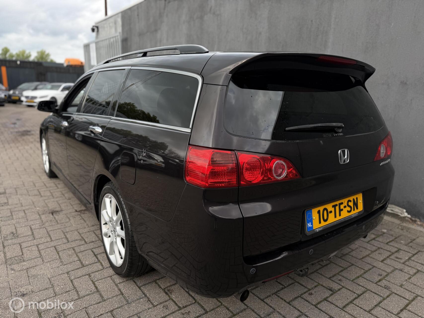 Foto van Honda Accord Tourer