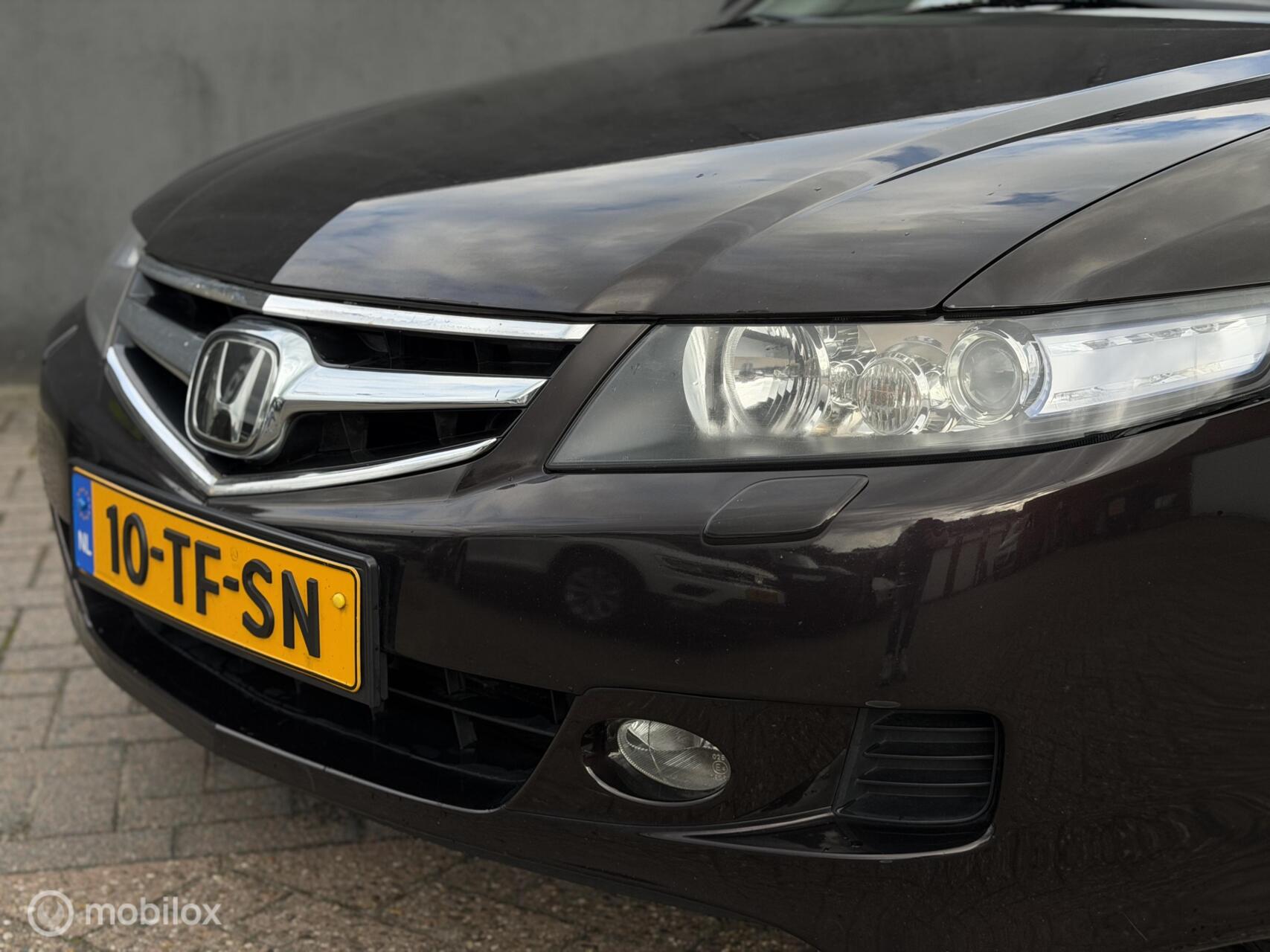 Foto van Honda Accord Tourer