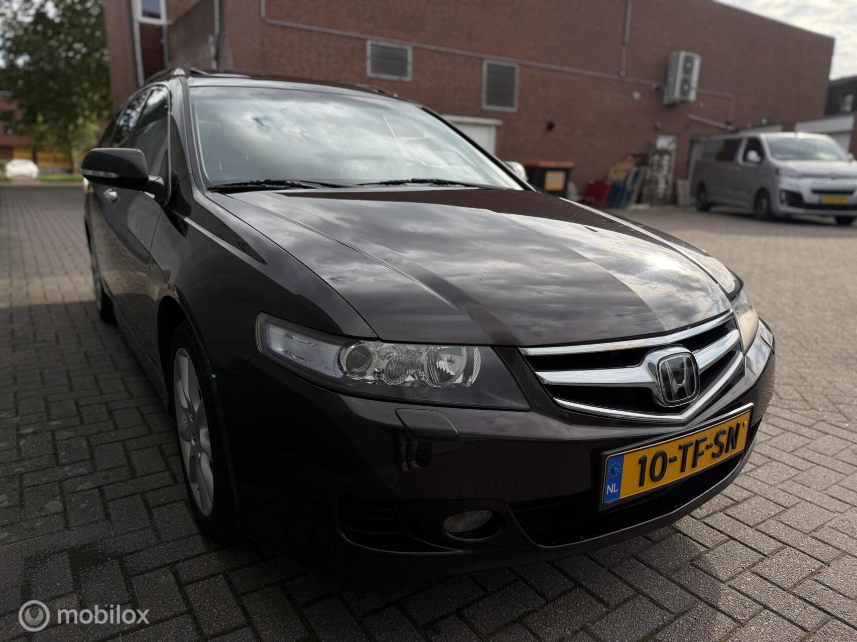 Foto van Honda Accord Tourer