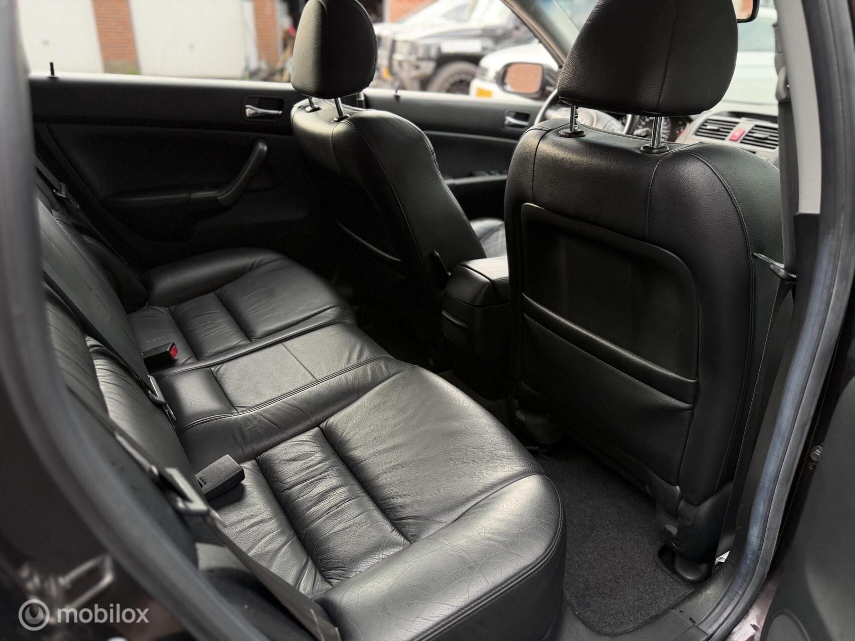 Foto van Honda Accord Tourer