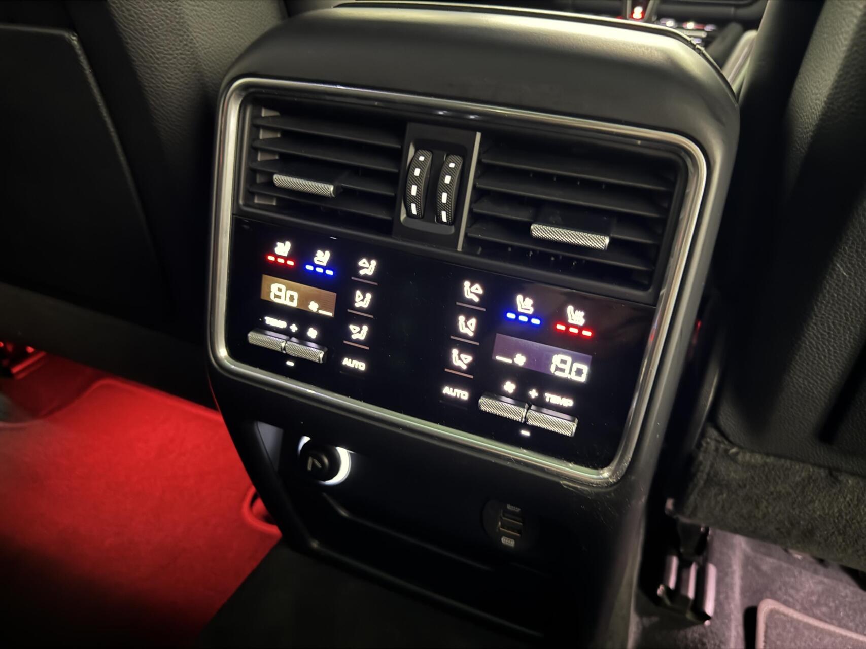 Foto van Porsche Cayenne