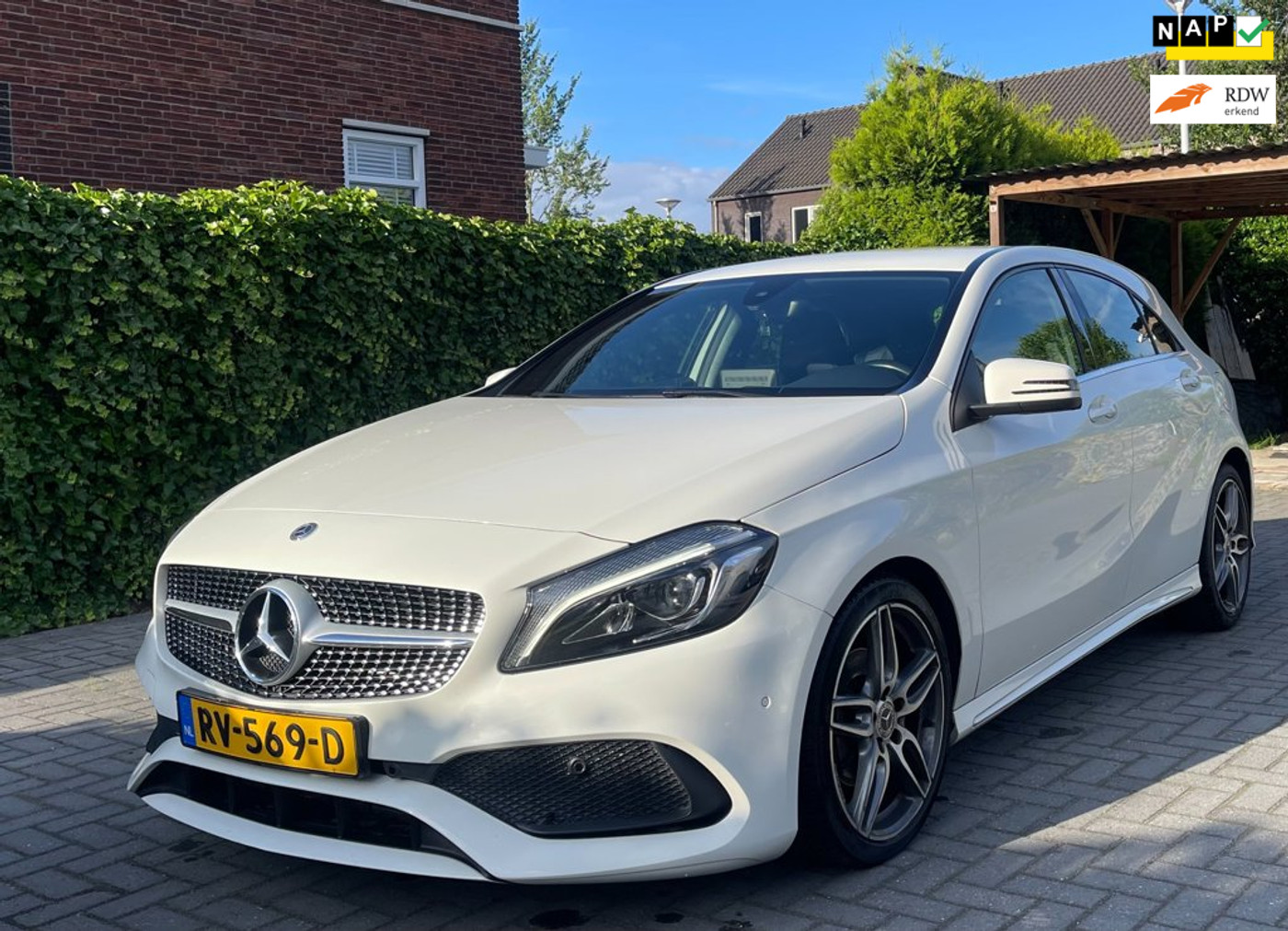 Mercedes-Benz A 180 180 Business Solution AMG automaat, airco, navi, stoelverwarming, sportpakket 2018 - voorkant