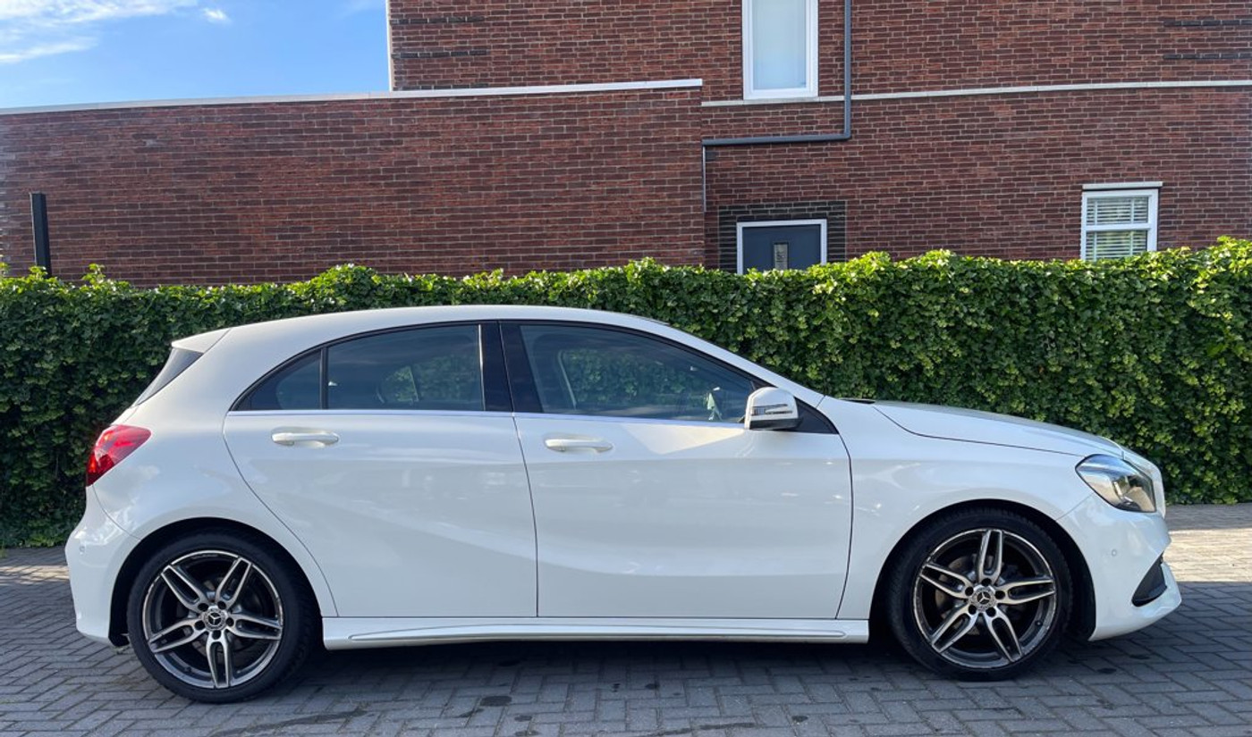 Foto van Mercedes-Benz A 180