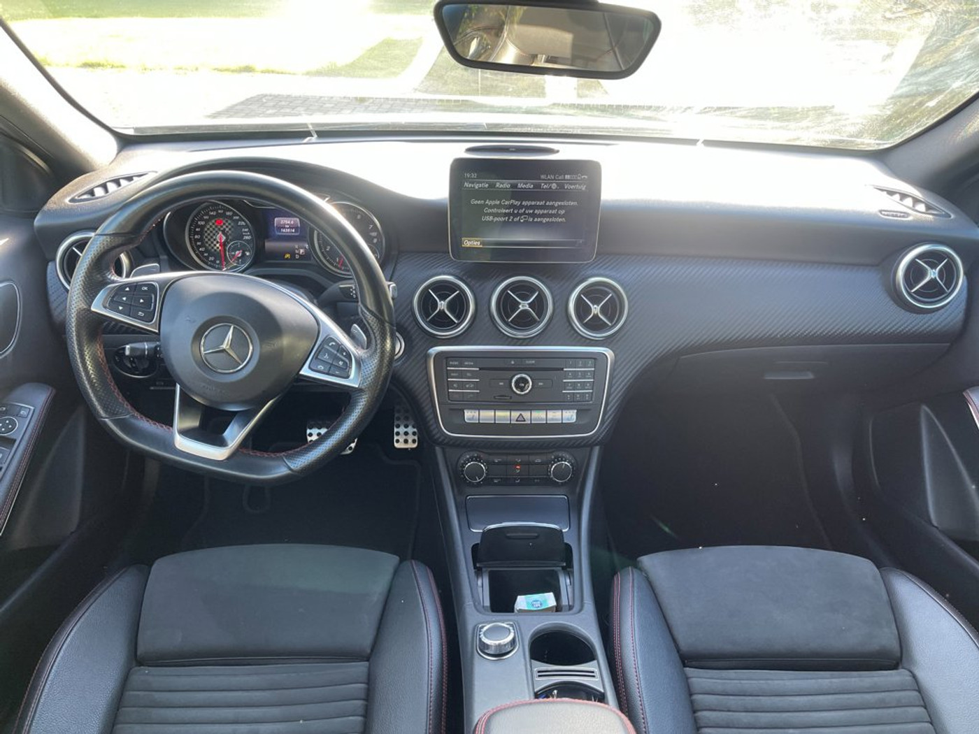 Foto van Mercedes-Benz A 180