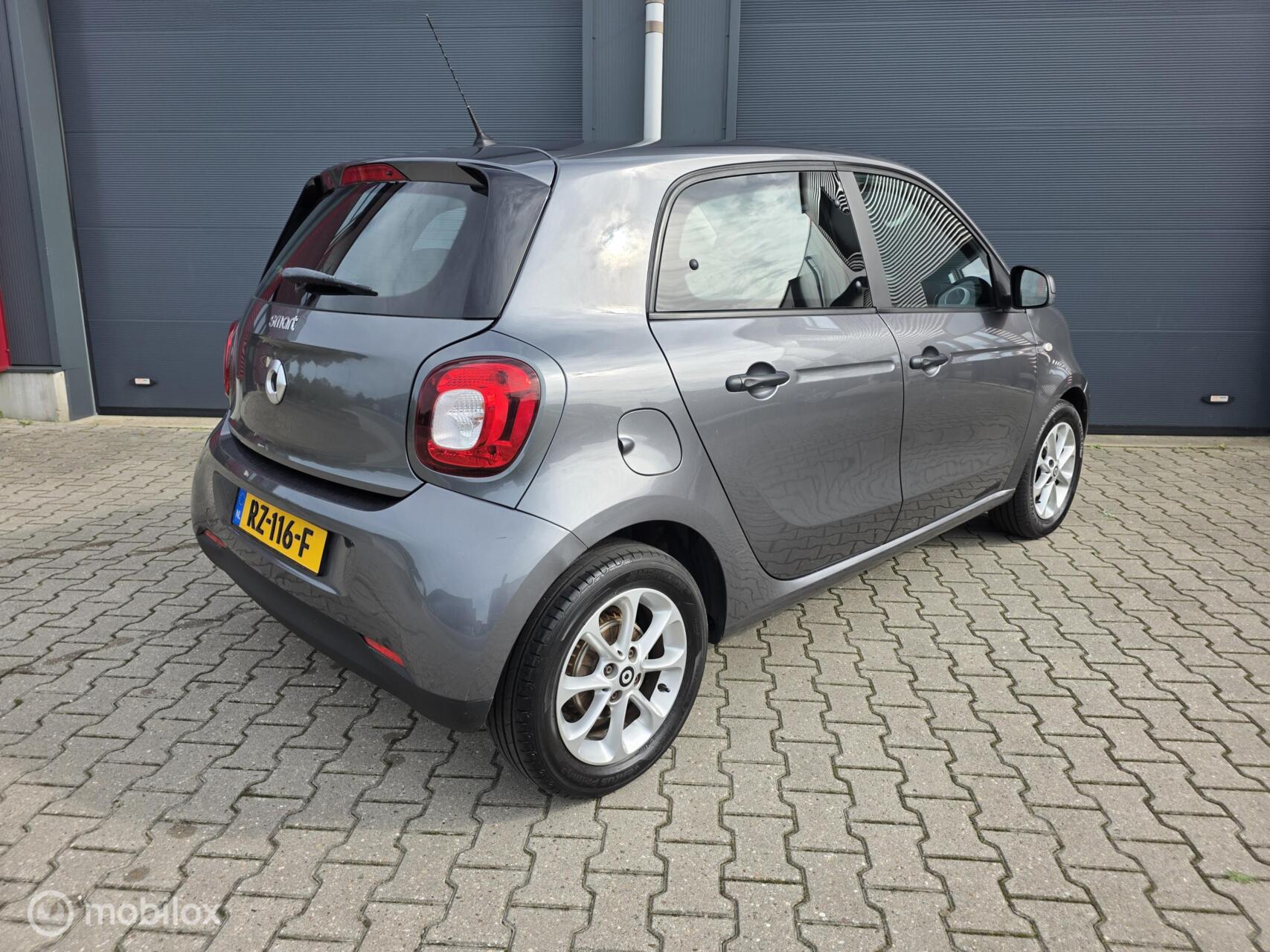 Foto van Smart Forfour