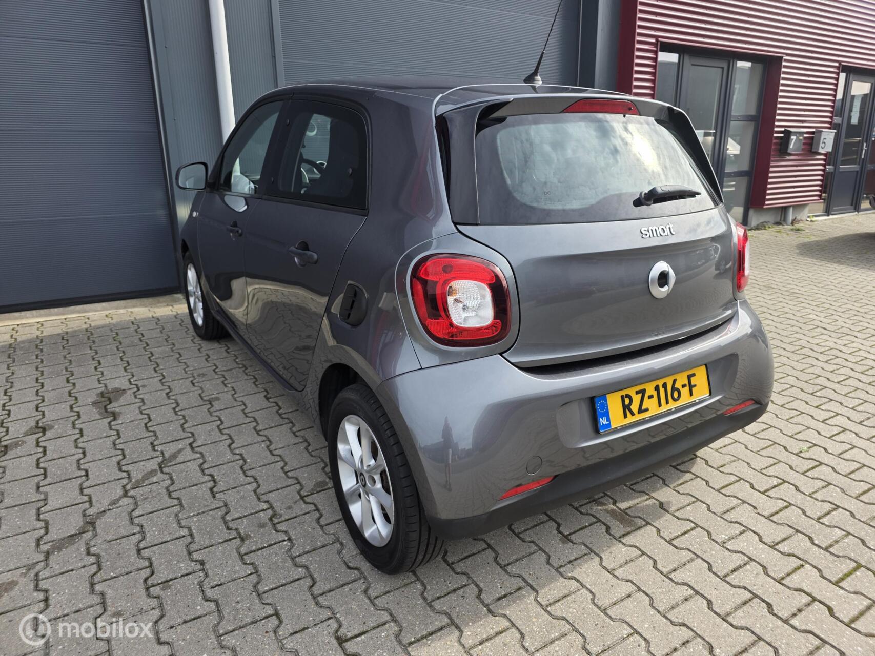 Foto van Smart Forfour