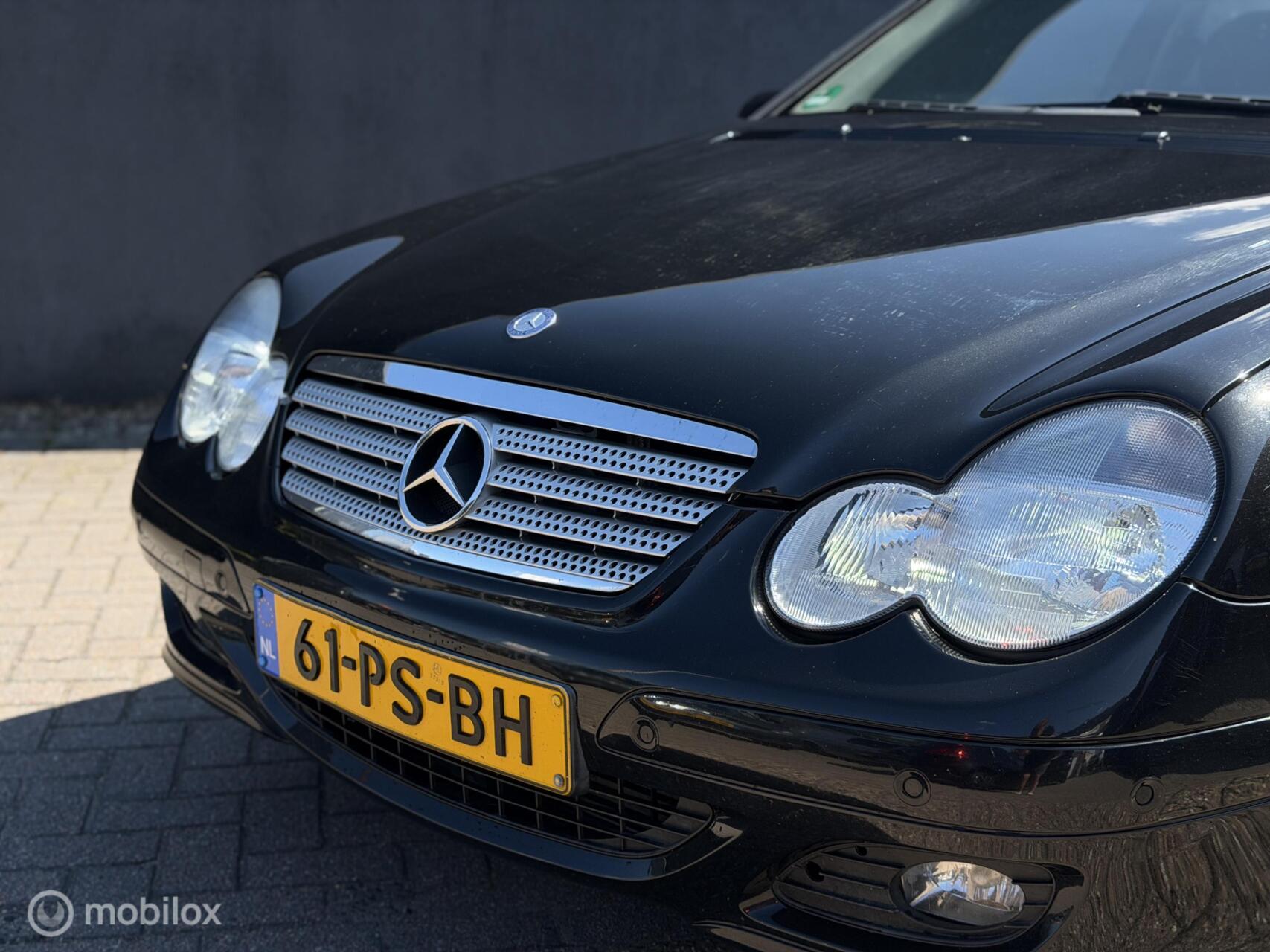 Foto van Mercedes-Benz C 180 Kompressor