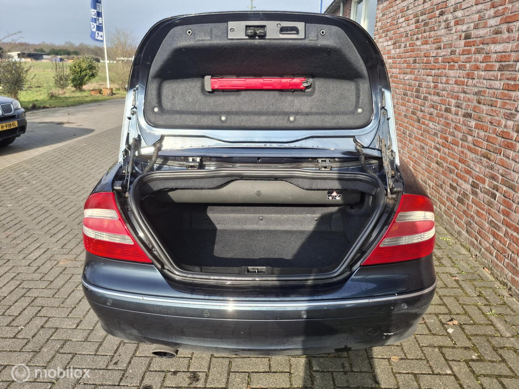 Foto van Mercedes-Benz CLK 200 Kompressor