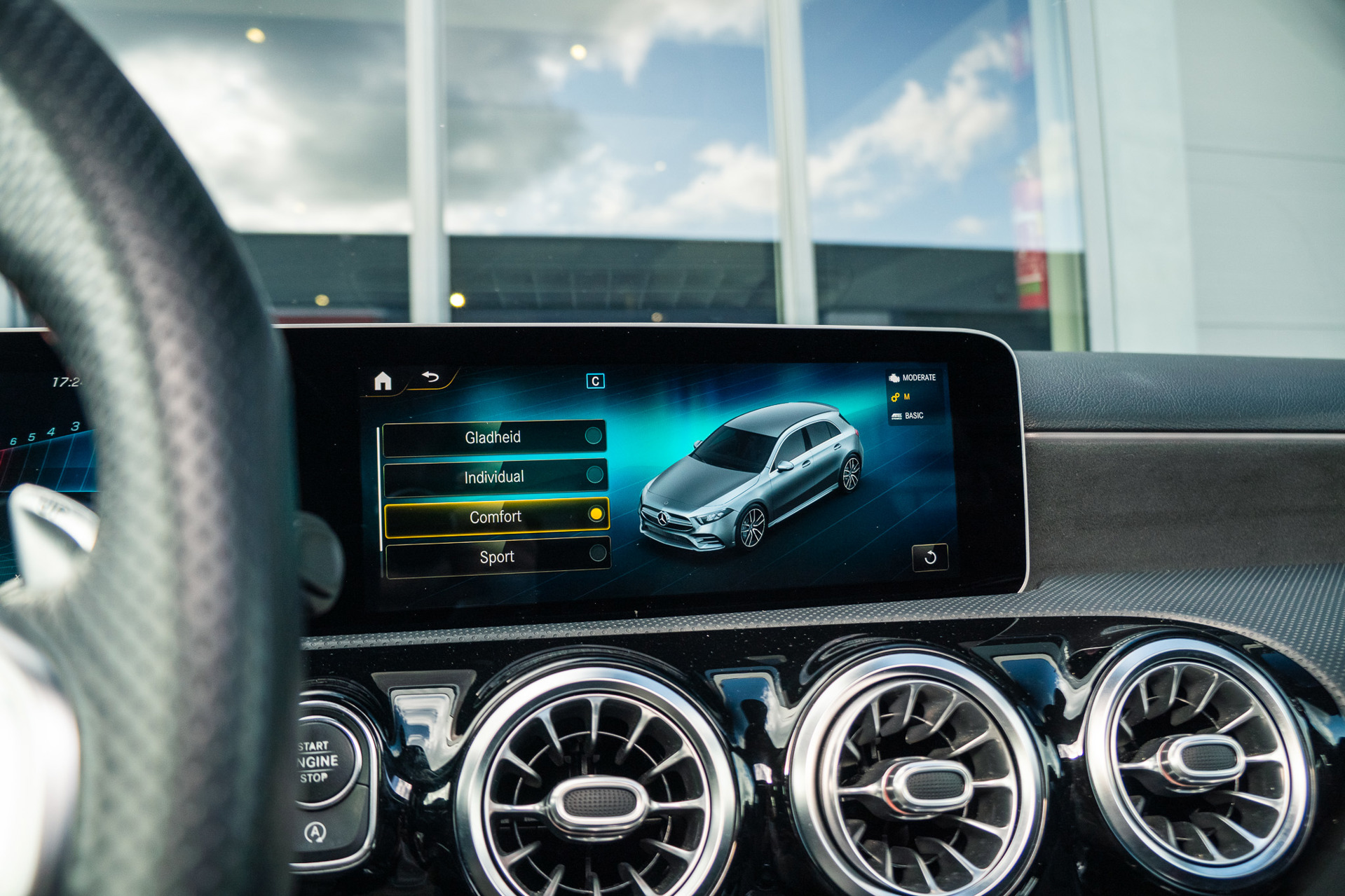 Foto van Mercedes-Benz AMG A 35