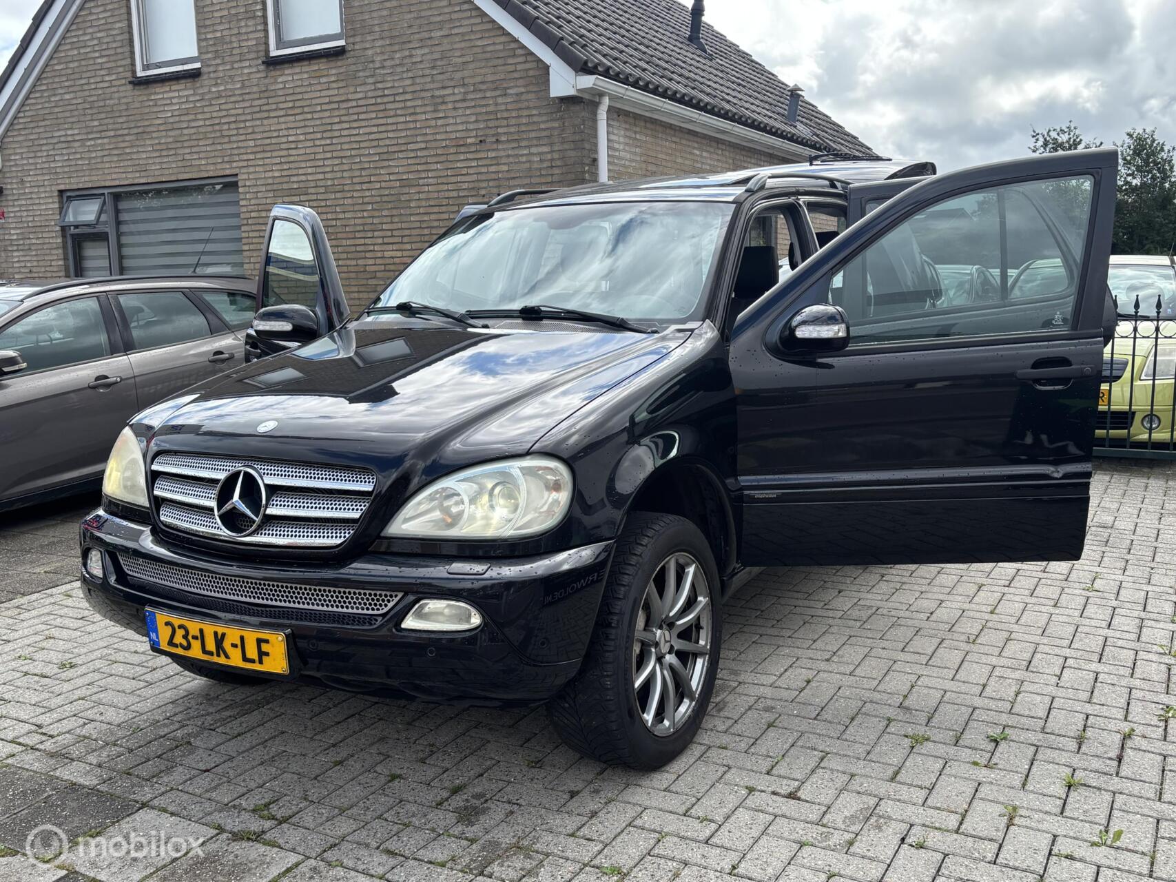 Foto van Mercedes-Benz ML 350