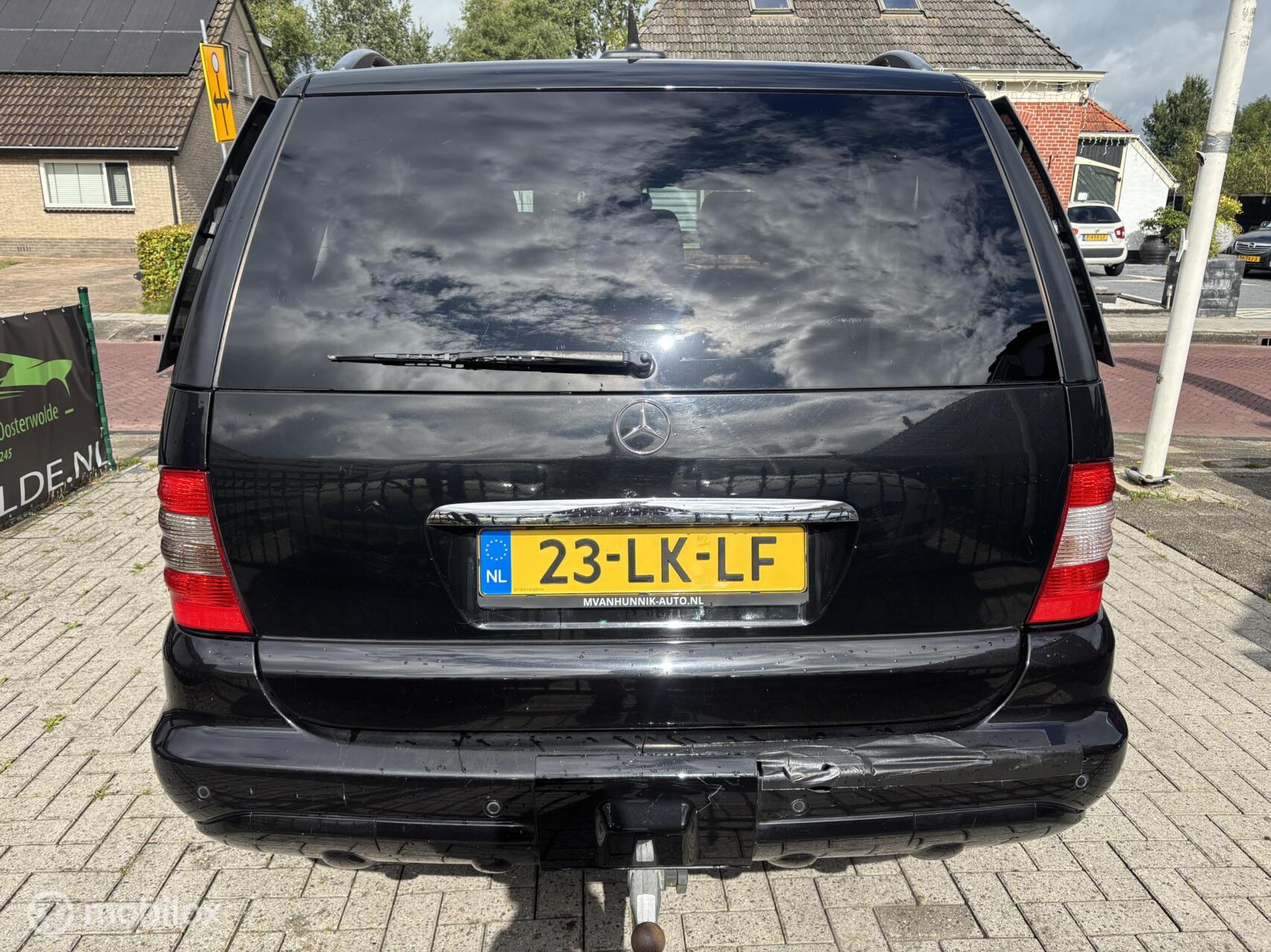 Foto van Mercedes-Benz ML 350