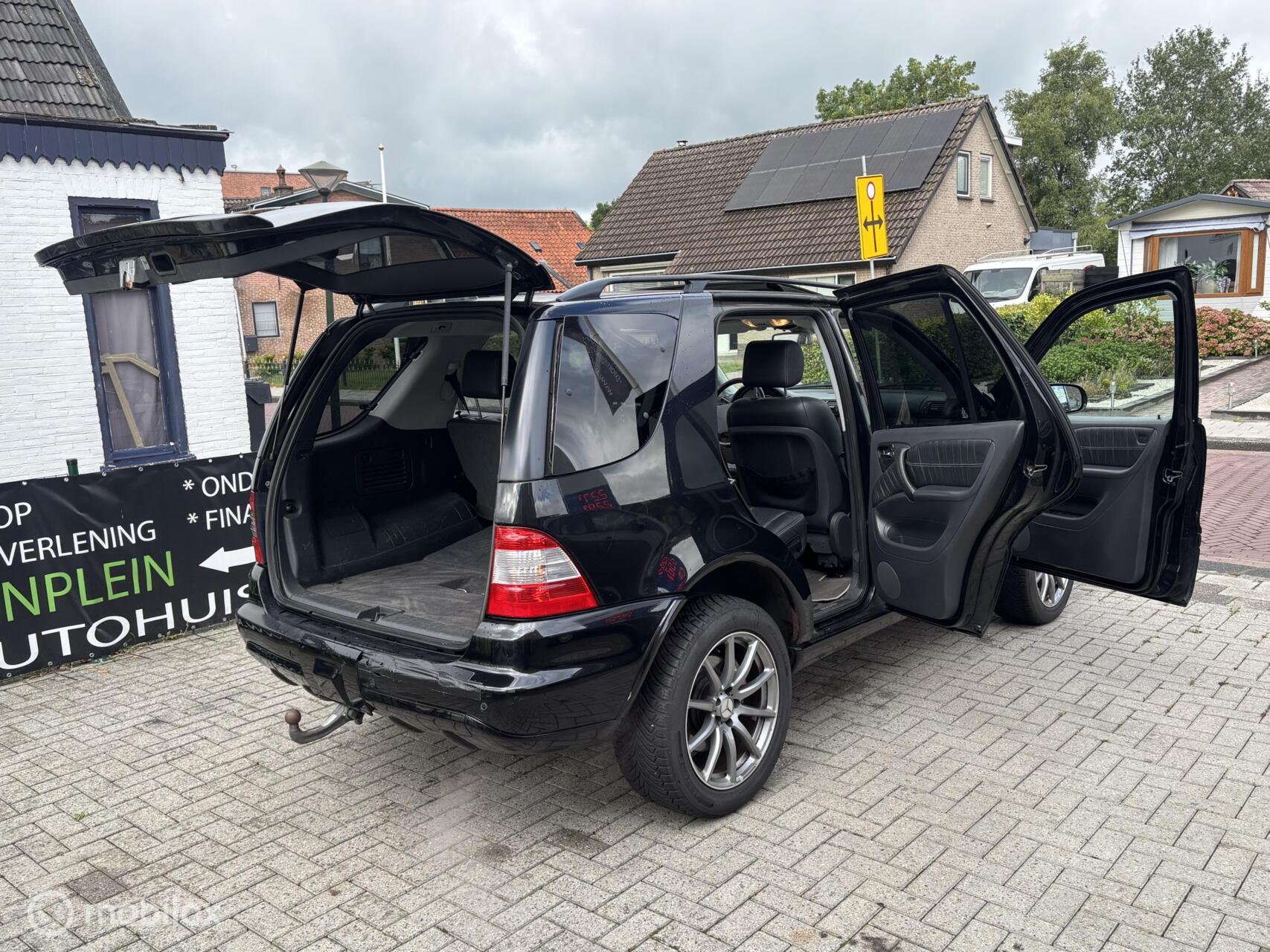 Foto van Mercedes-Benz ML 350
