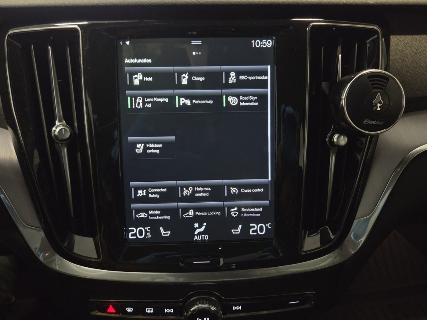 Foto van Volvo V60 T6 Twin Engine