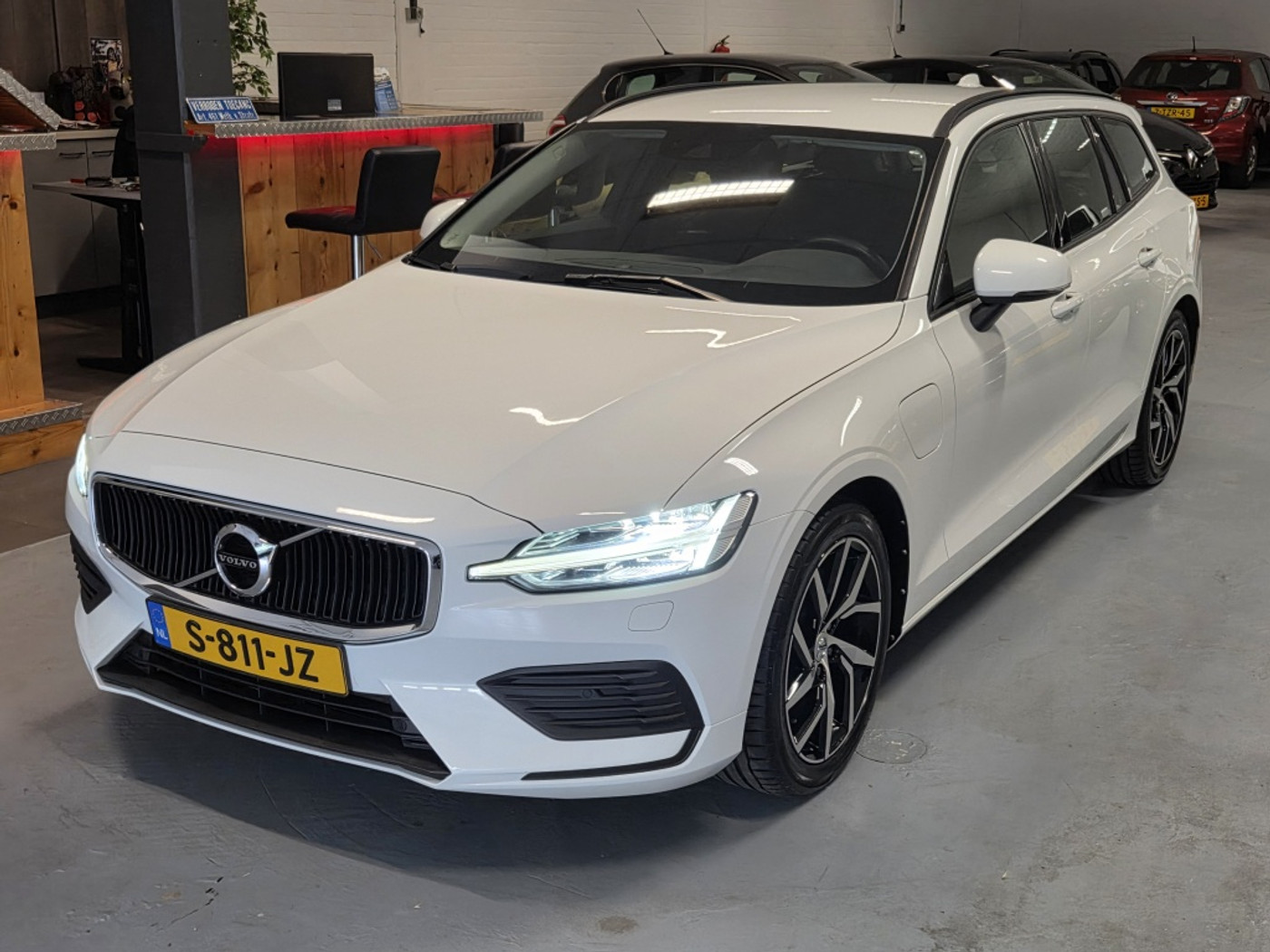 Foto van Volvo V60 T6 Twin Engine