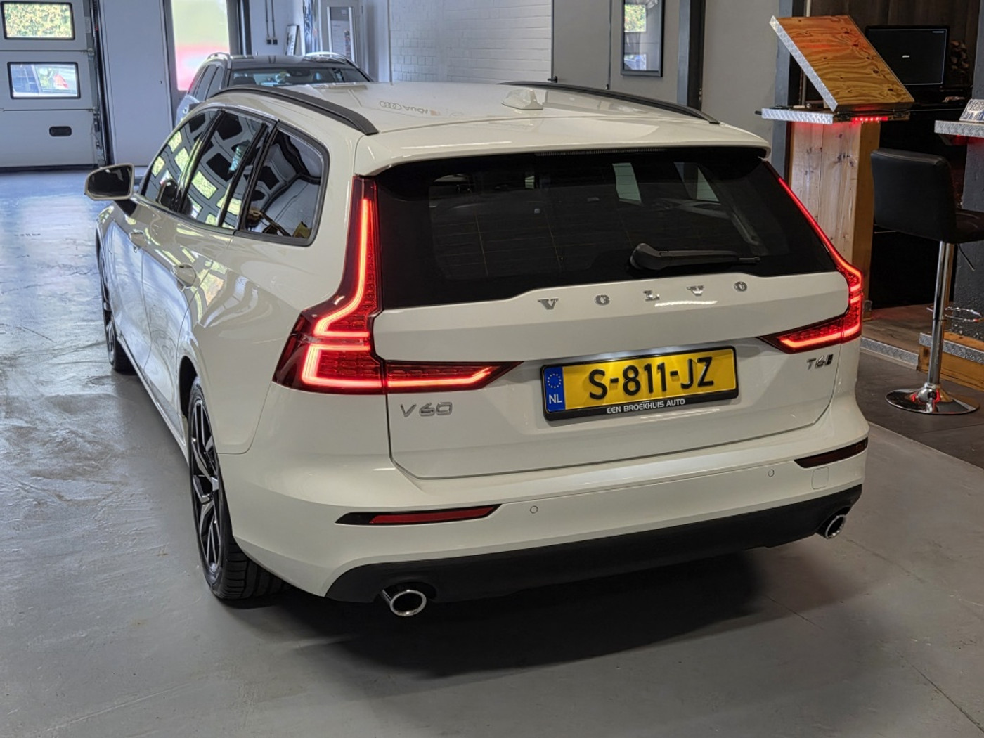 Foto van Volvo V60 T6 Twin Engine