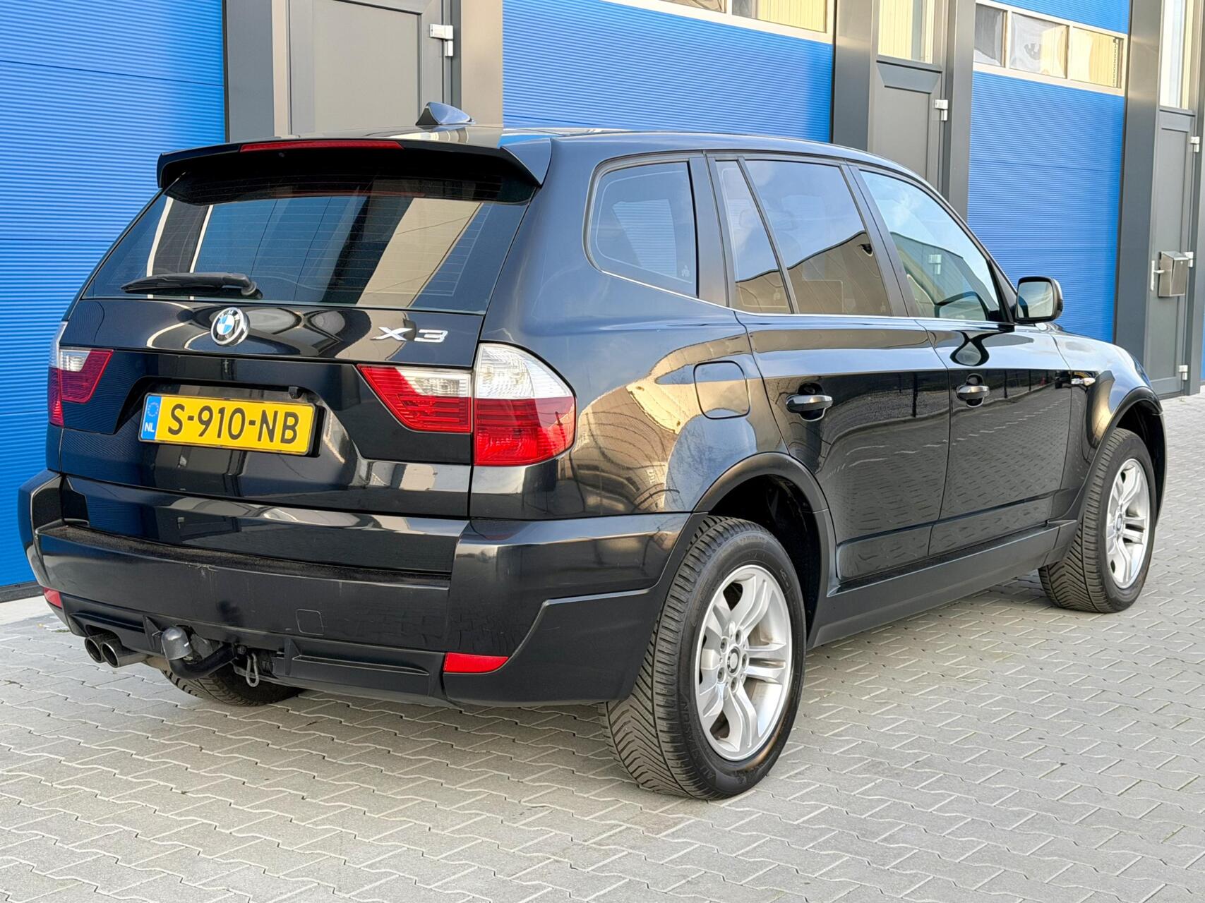 Foto van BMW X3 2.5si