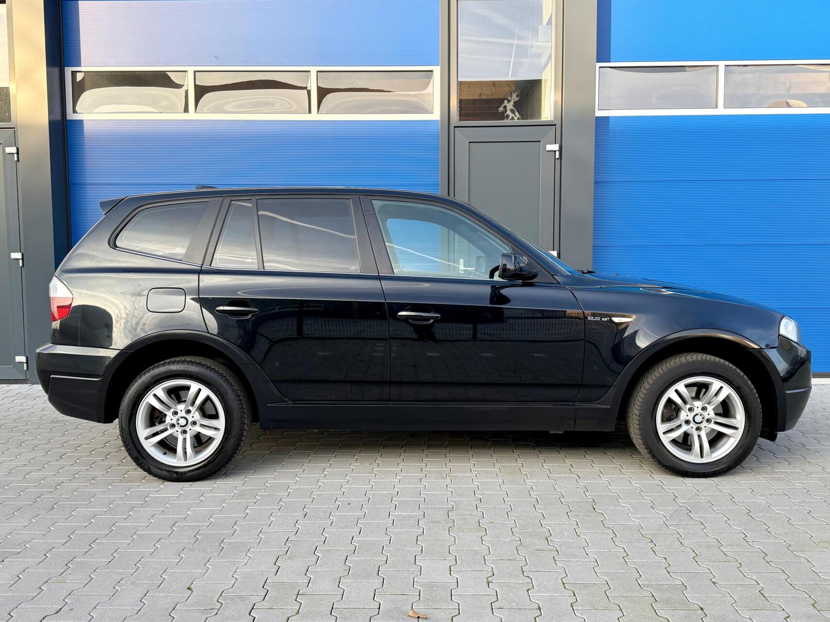 Foto van BMW X3 2.5si