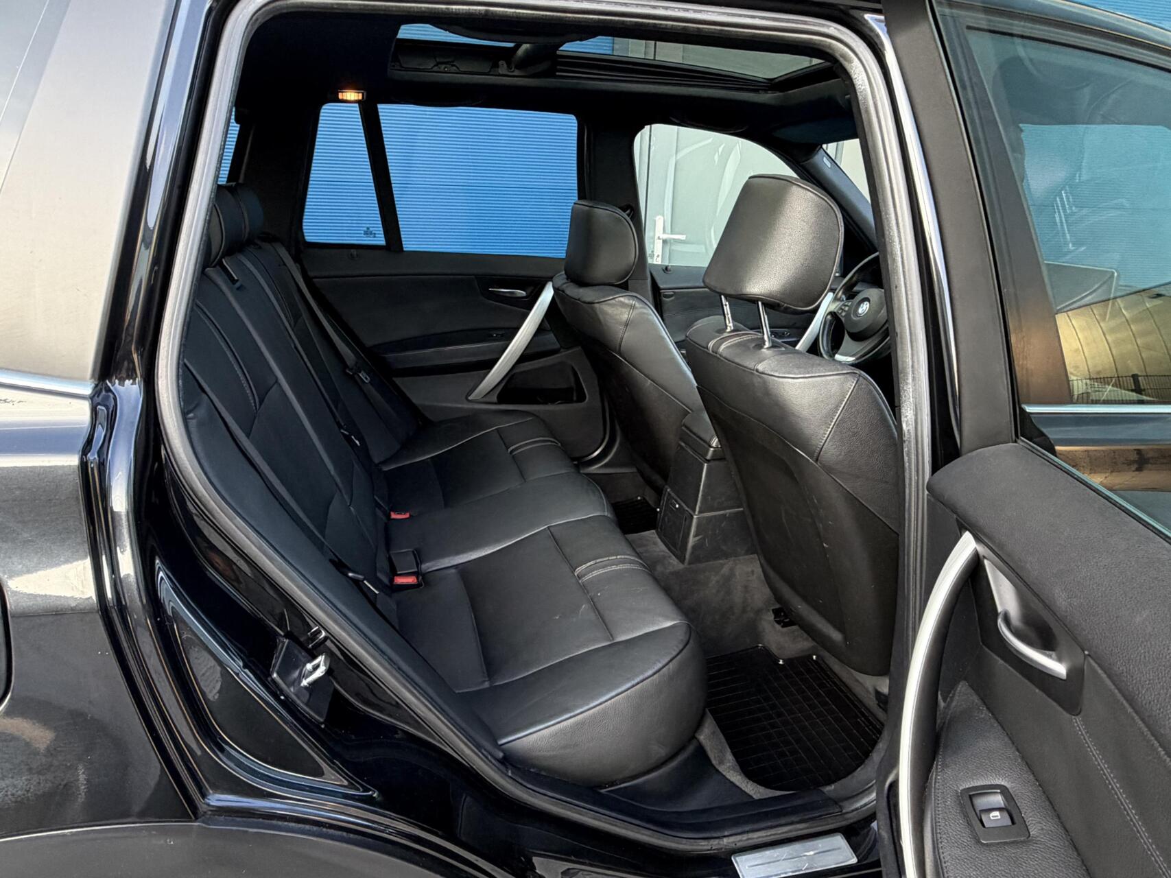 Foto van BMW X3 2.5si