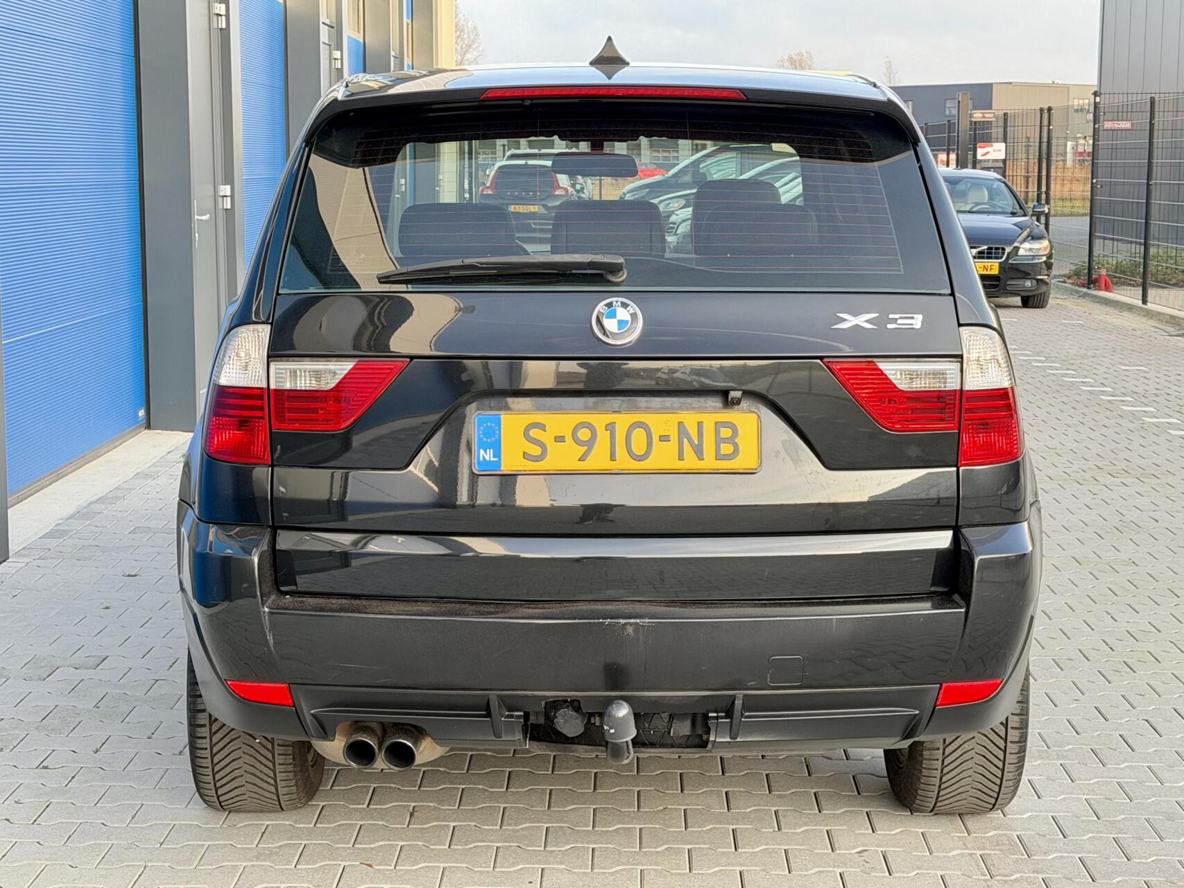 Foto van BMW X3 2.5si