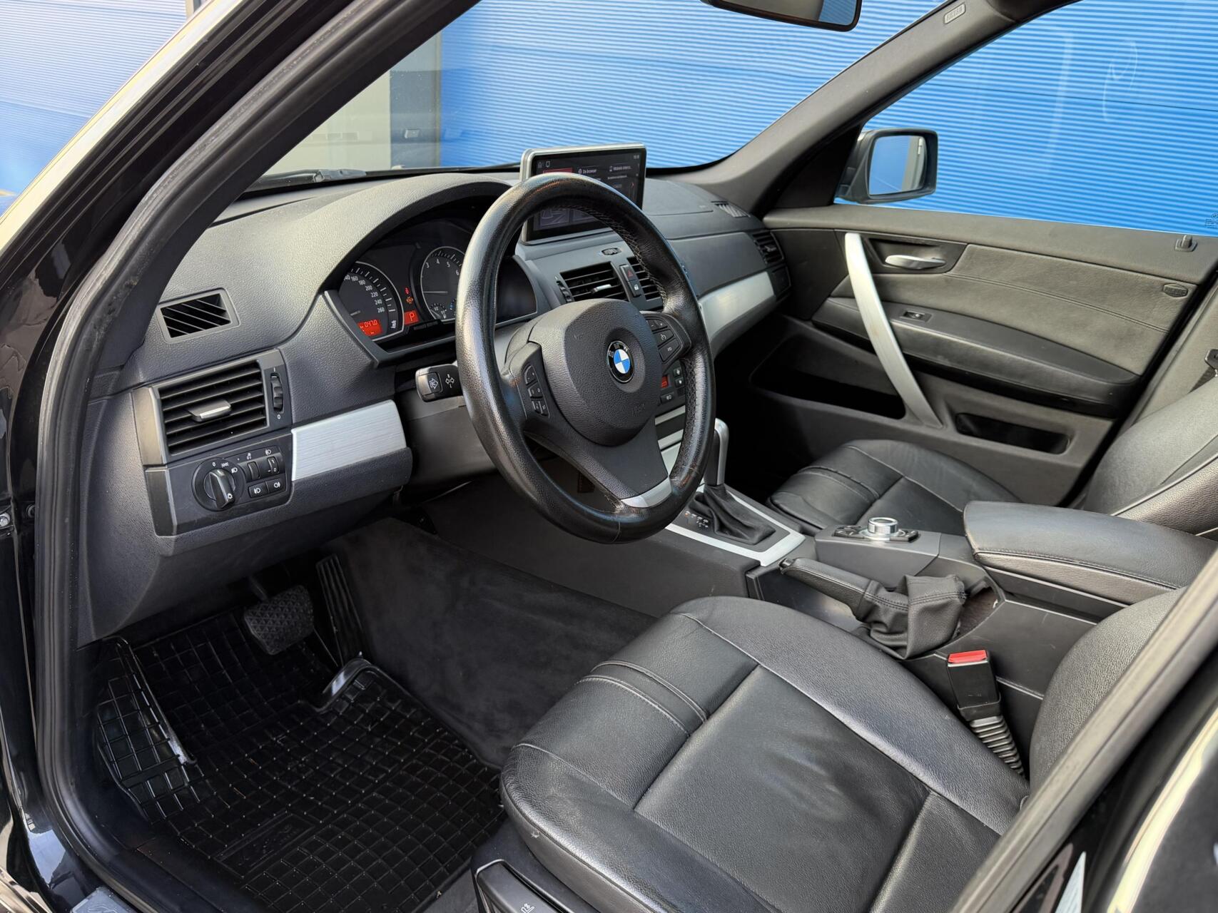 Foto van BMW X3 2.5si
