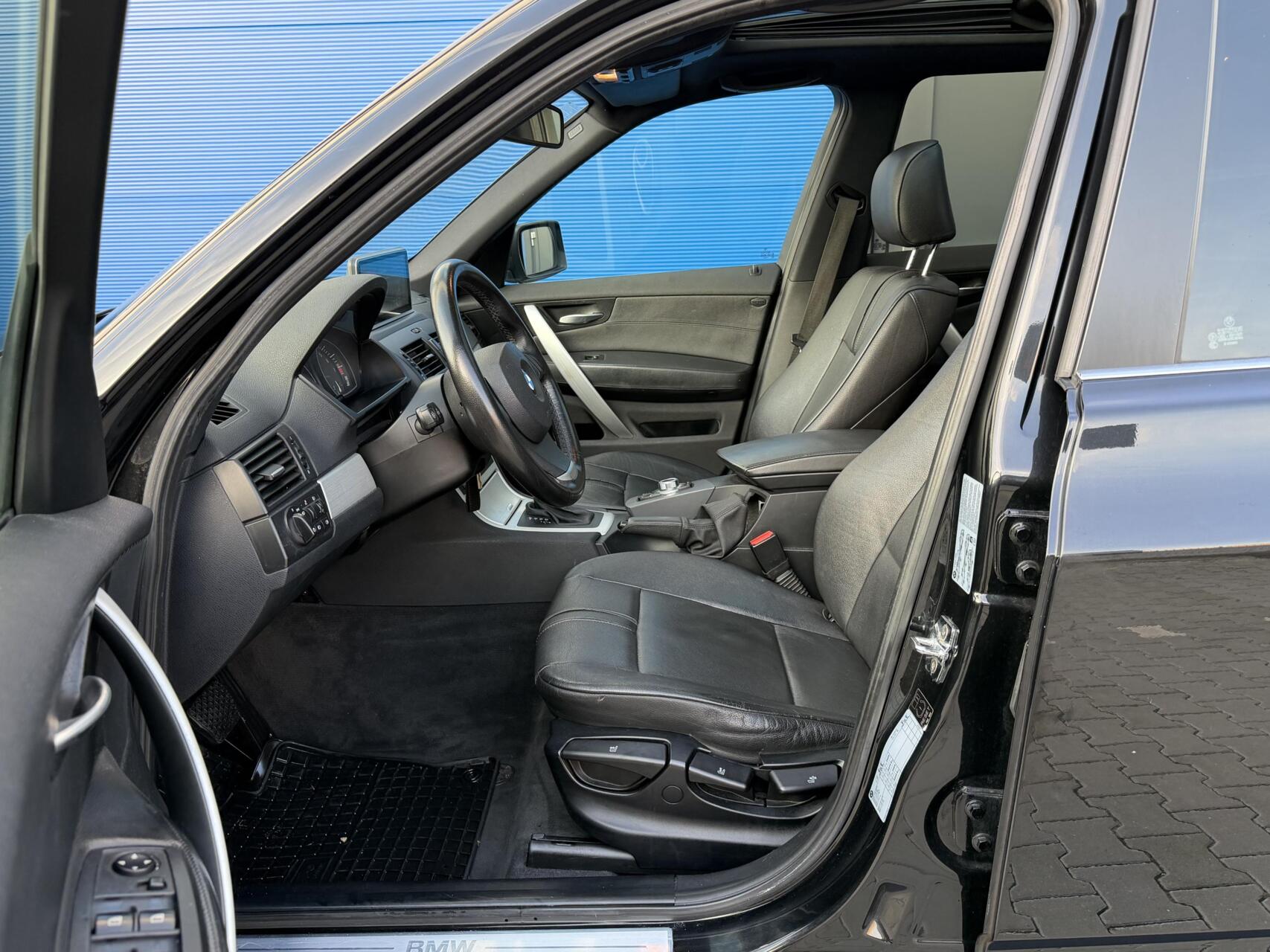 Foto van BMW X3 2.5si
