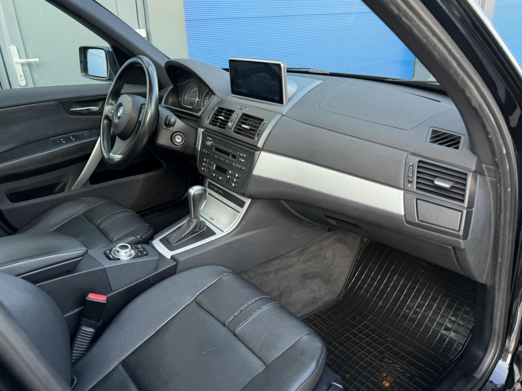 Foto van BMW X3 2.5si