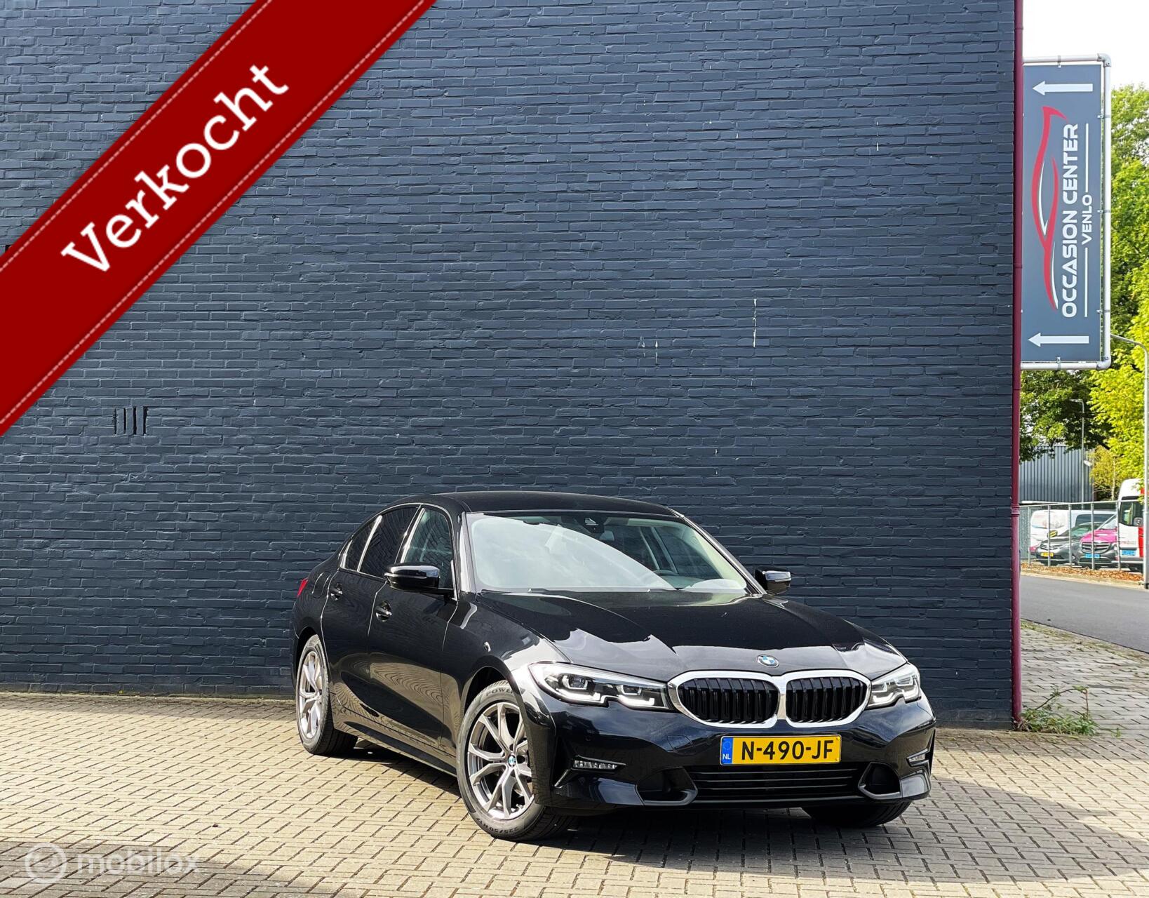 BMW 318i 318i High Executive 156 PK Automaat 2021 - voorkant