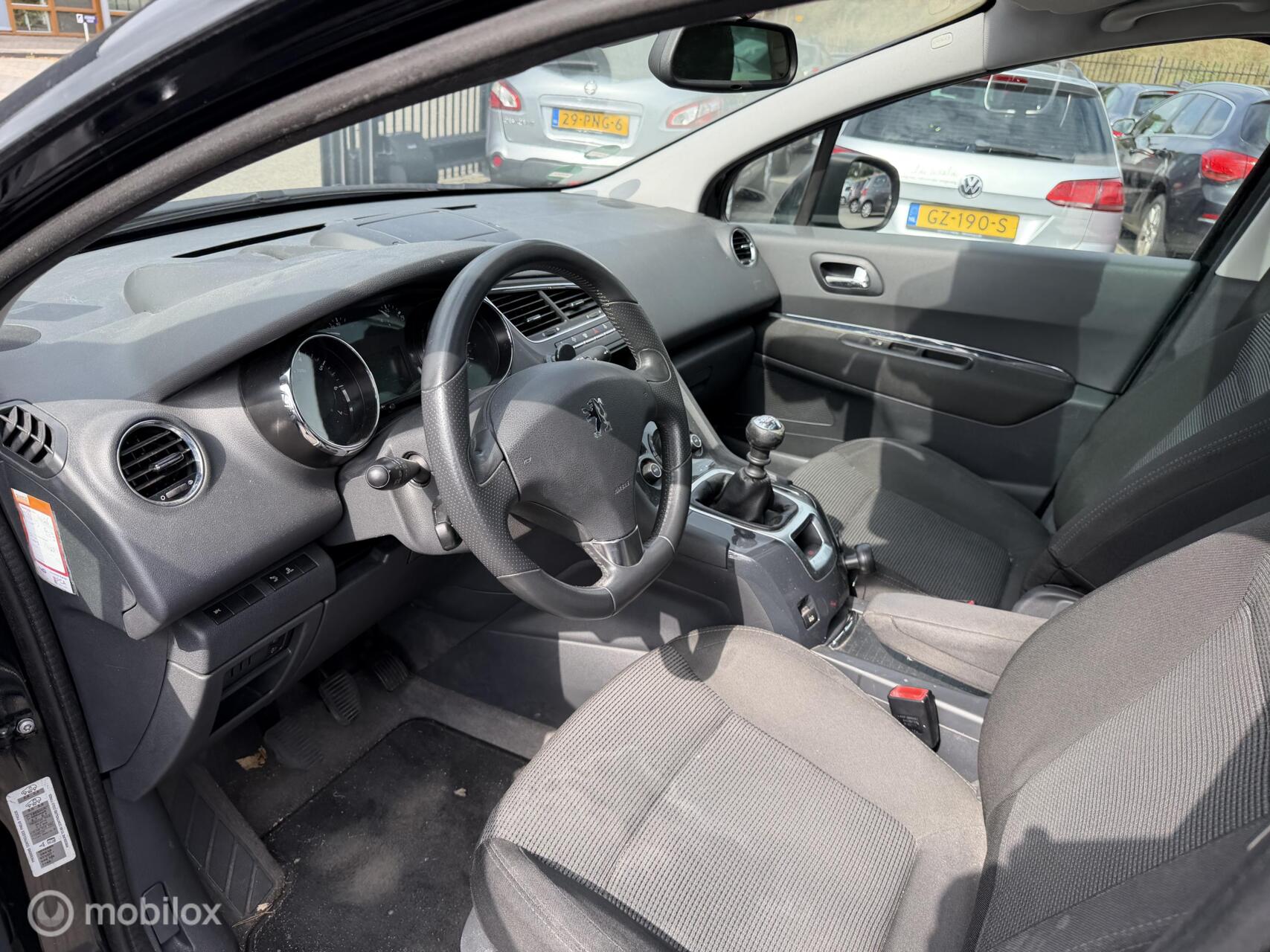 Foto van Peugeot 5008