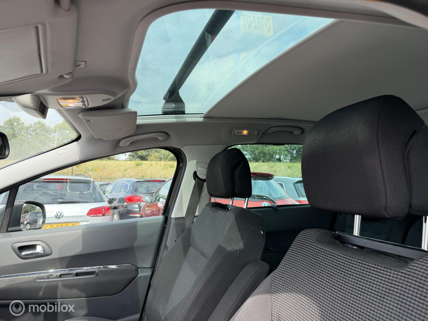 Foto van Peugeot 5008