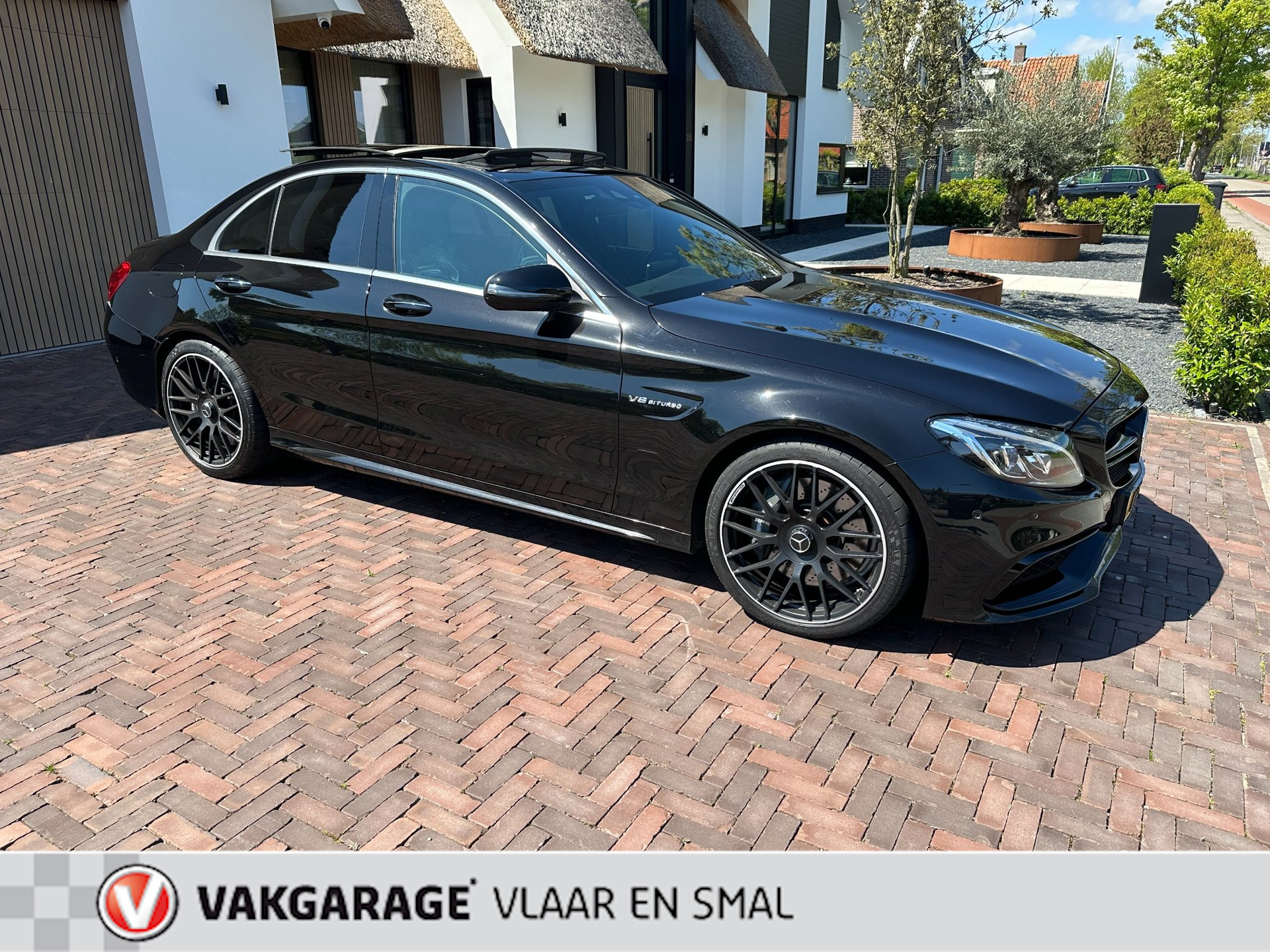 Foto van Mercedes-Benz AMG C 63