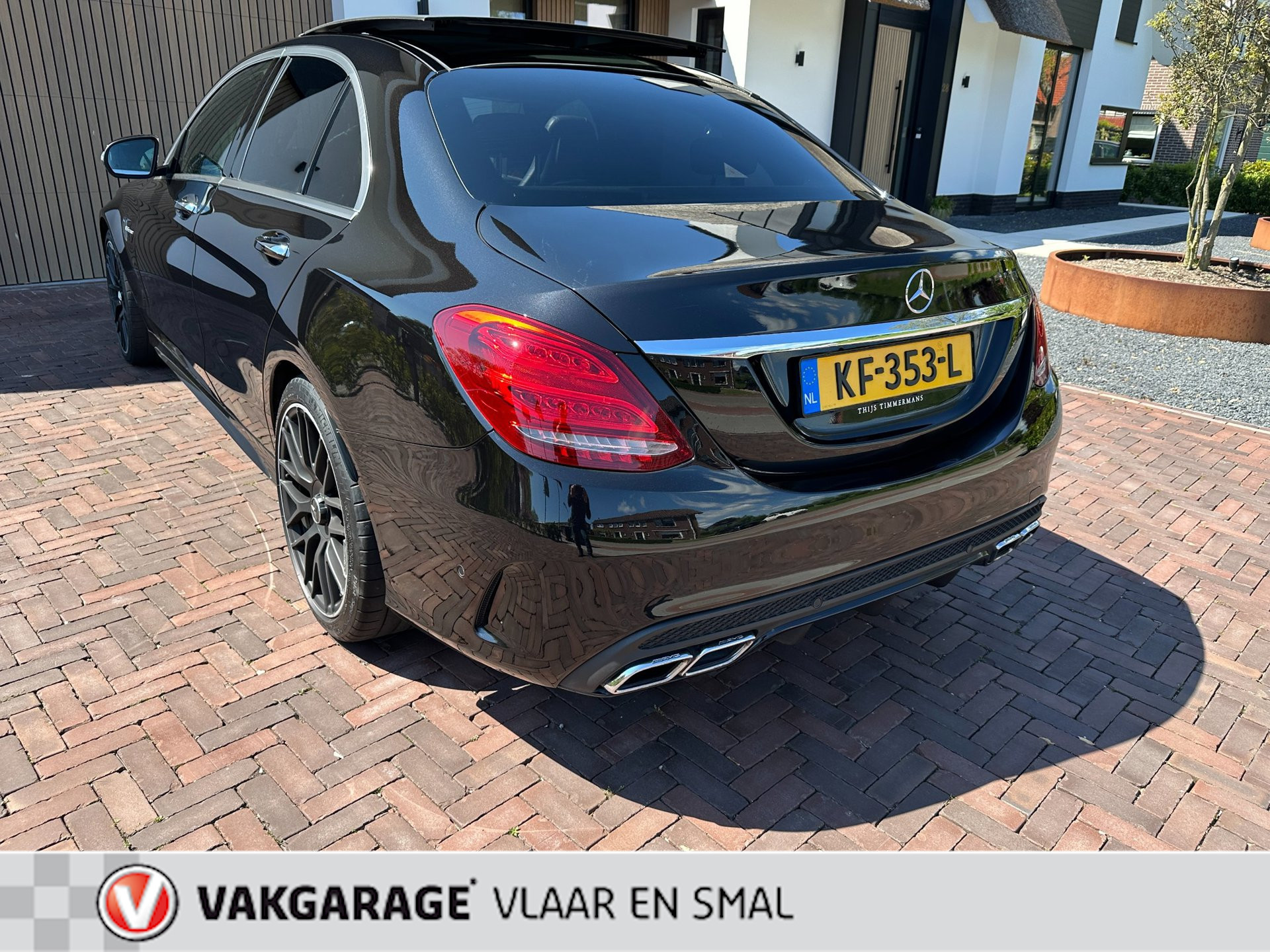 Foto van Mercedes-Benz AMG C 63